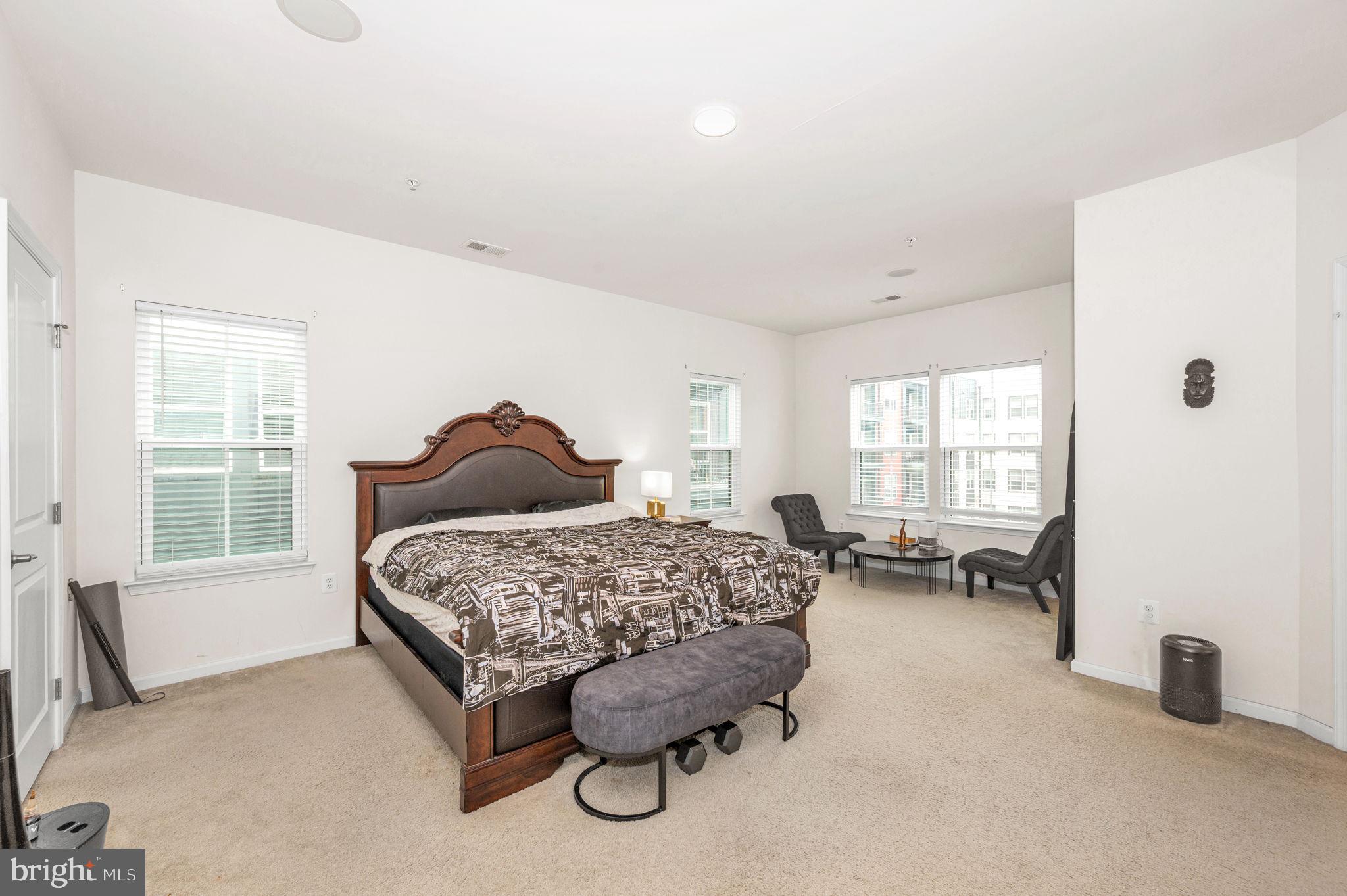 EDITORS PARK - Residential