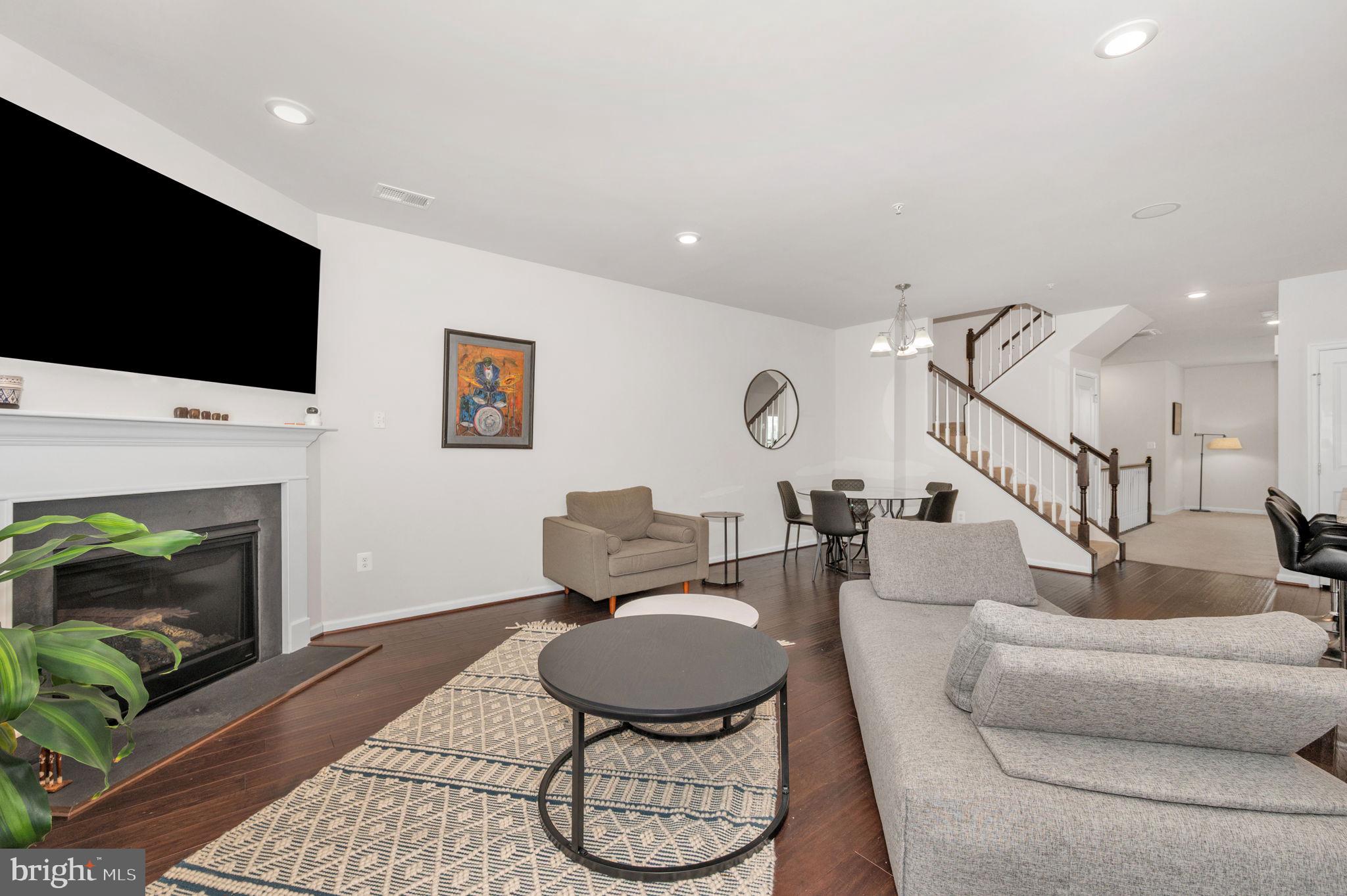 EDITORS PARK - Residential