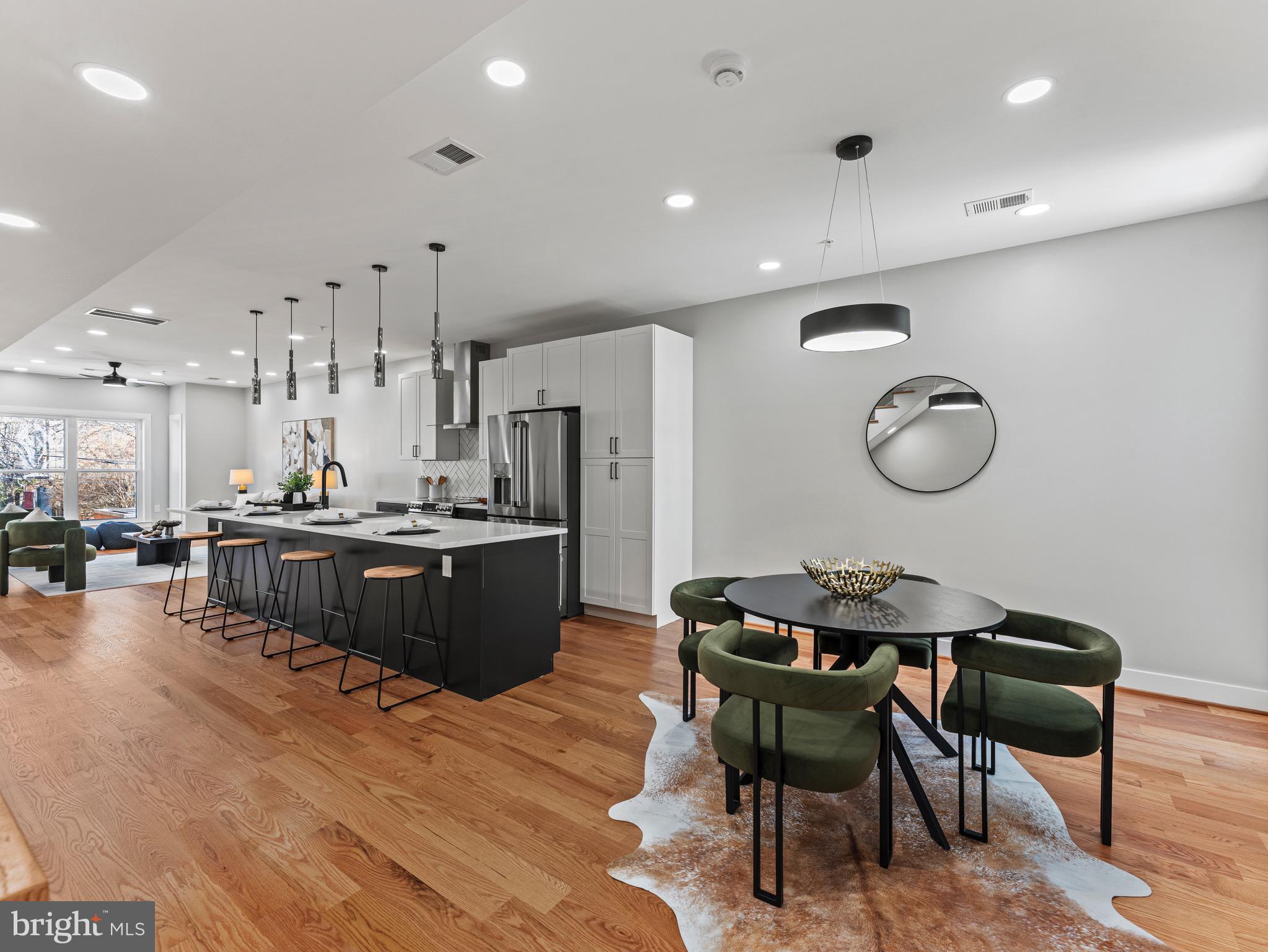 4320 7TH STREET NW 2