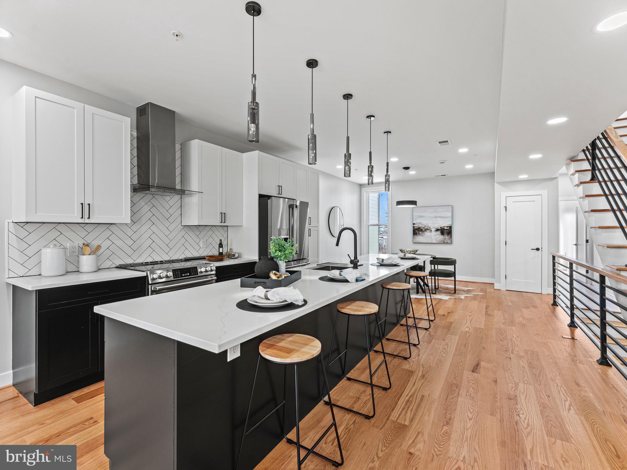 4320 7TH STREET NW 2