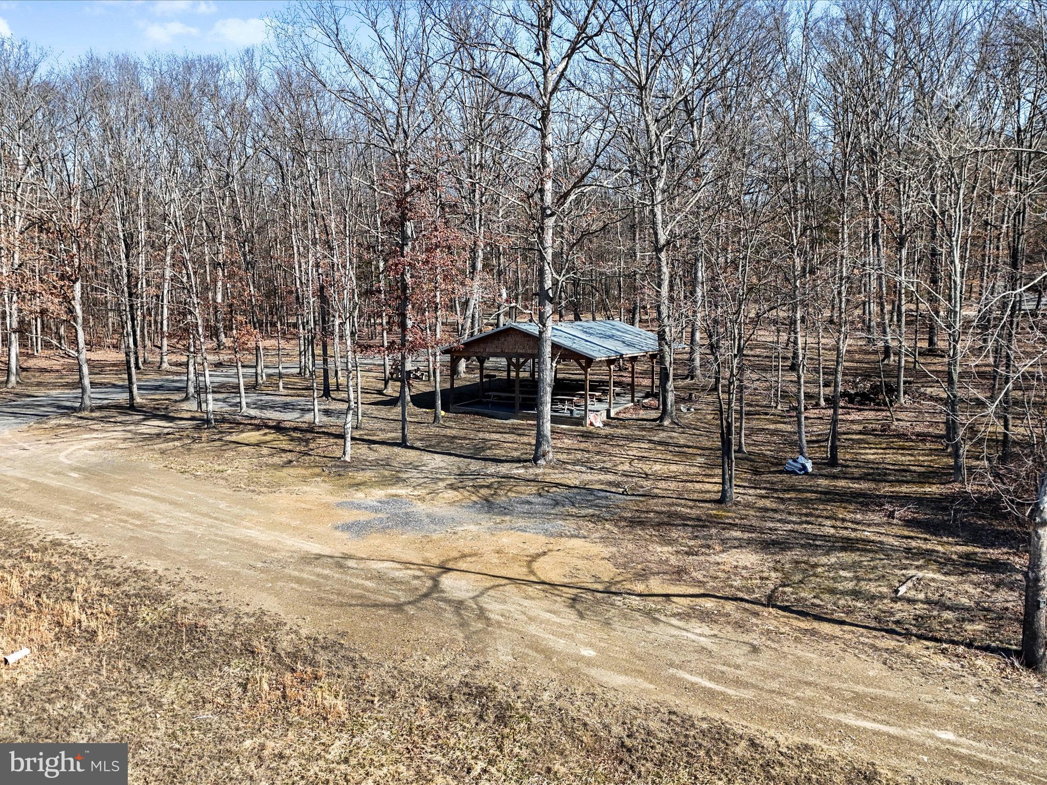 LAKE FERNDALE - Residential