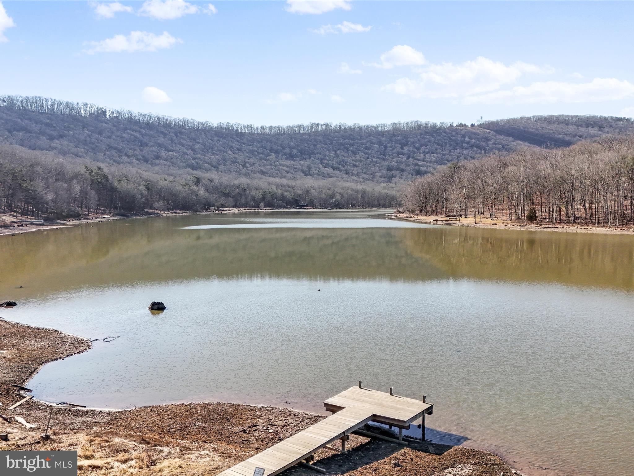 LAKE FERNDALE - Residential