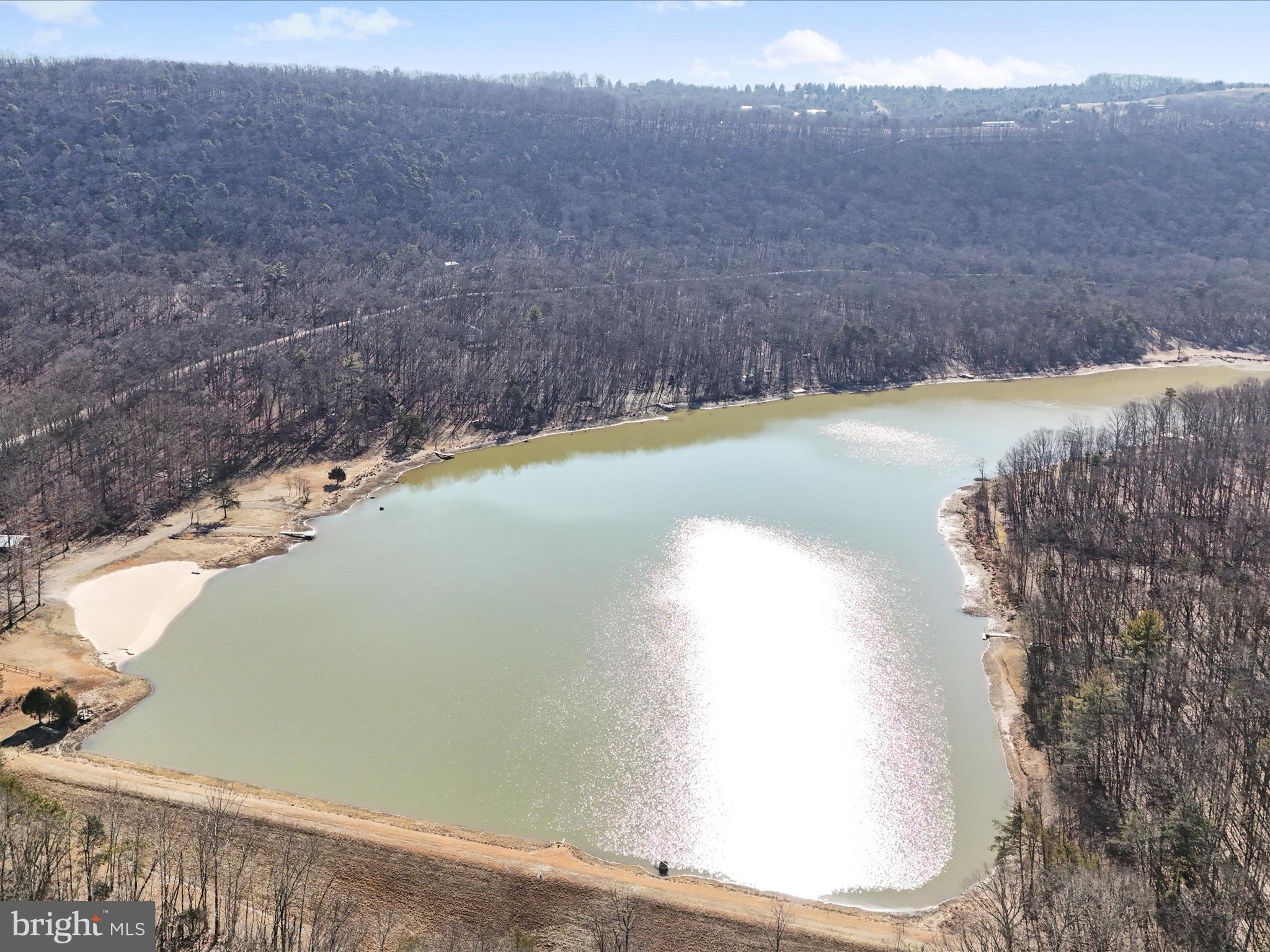 LAKE FERNDALE - Residential
