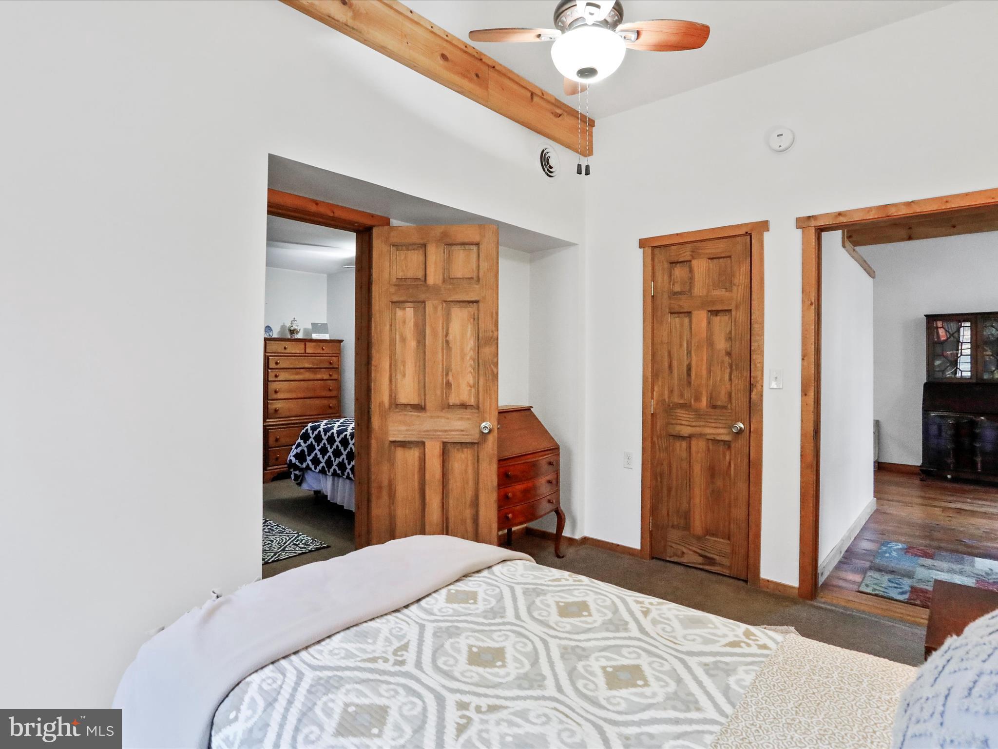 LAKE FERNDALE - Residential