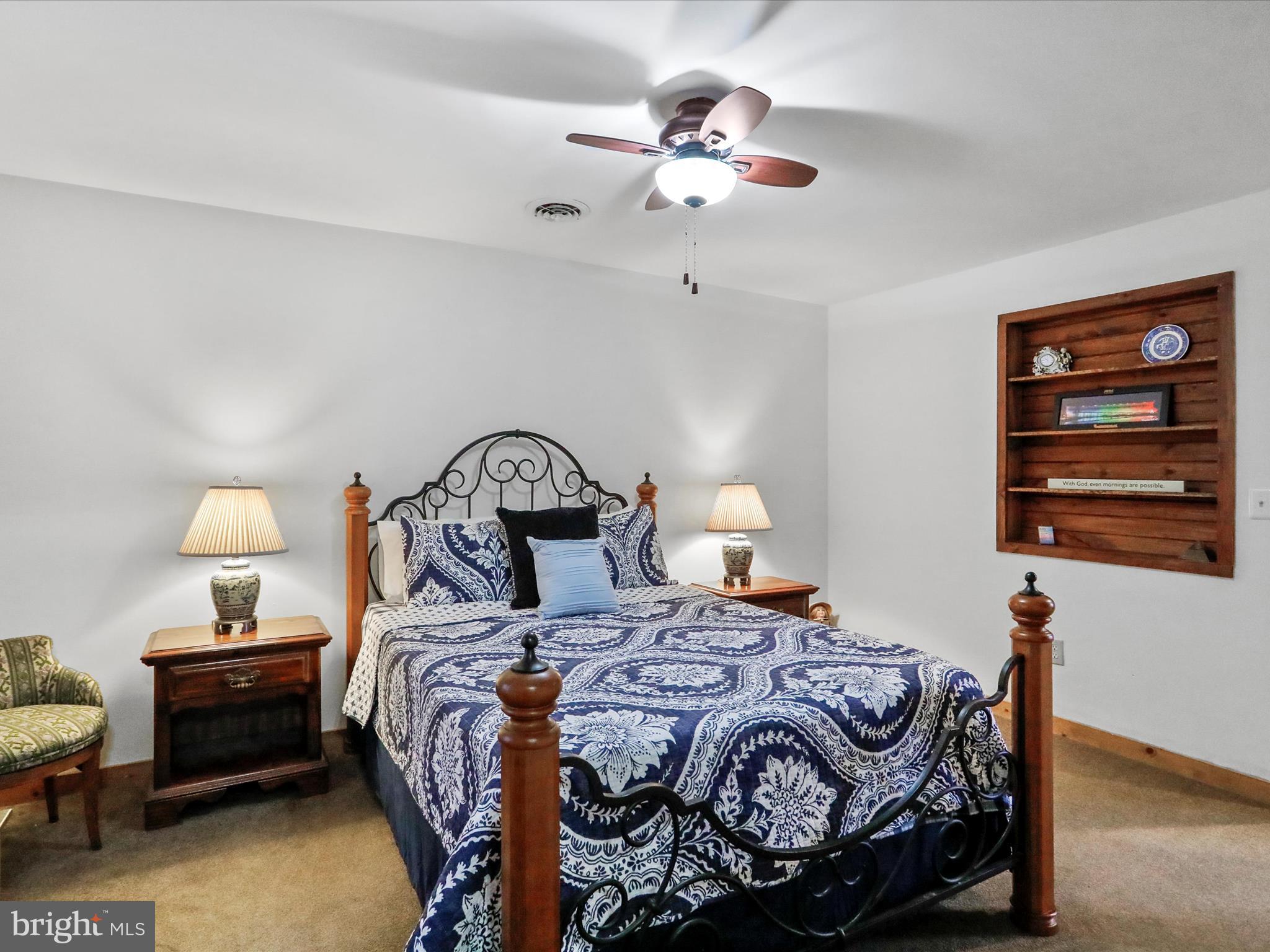 LAKE FERNDALE - Residential