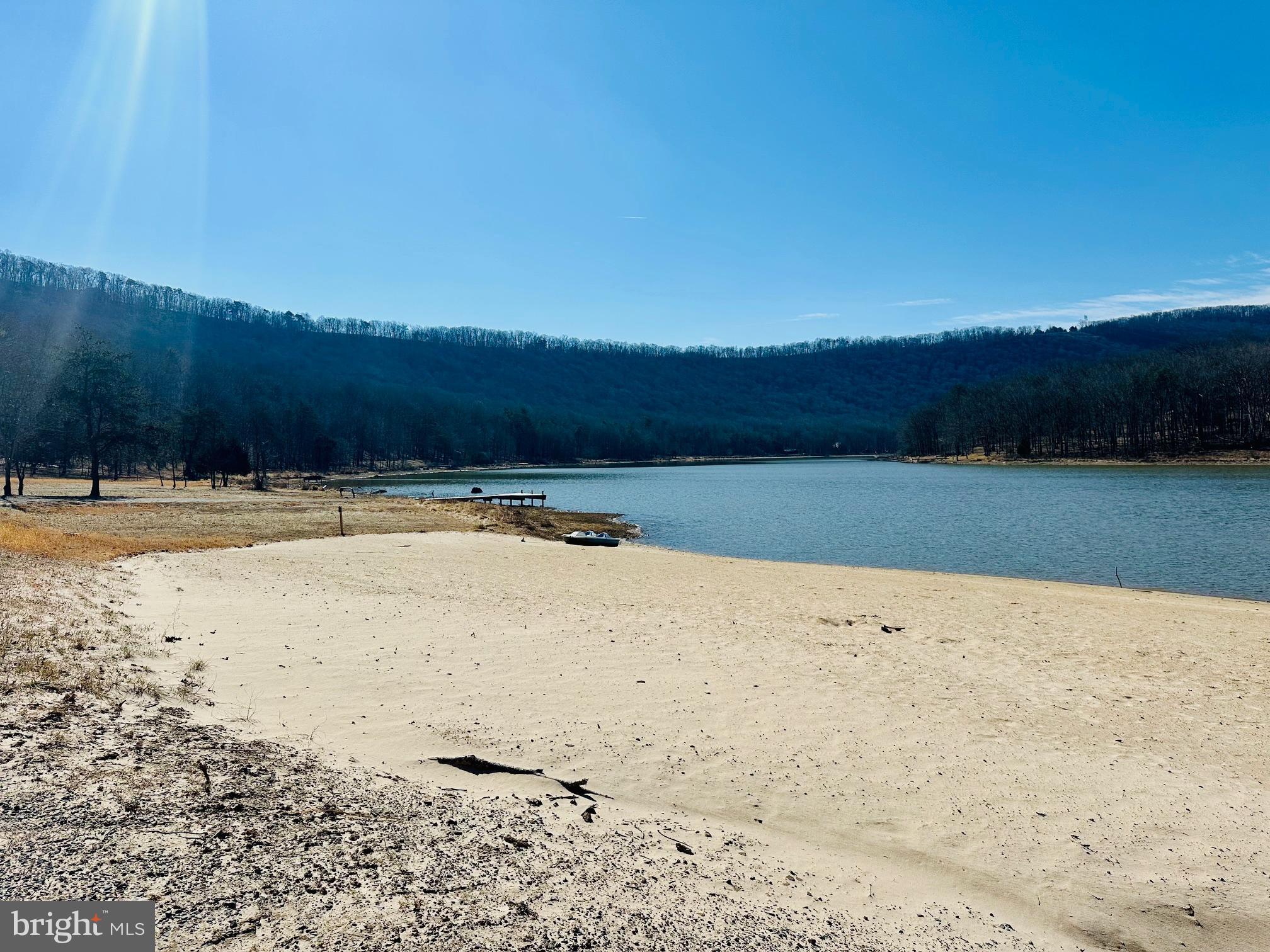 LAKE FERNDALE - Residential