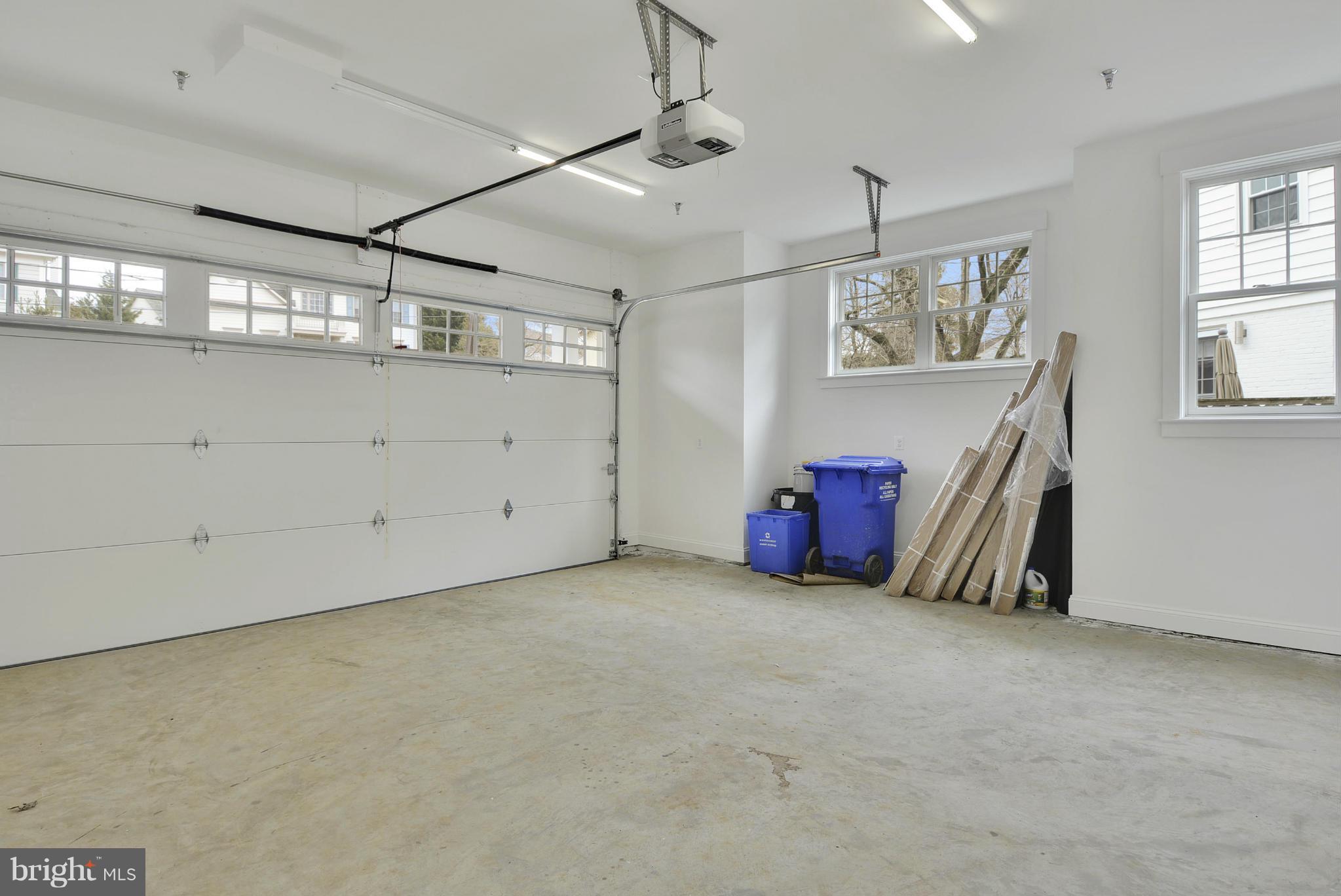 HILLMEAD - Residential