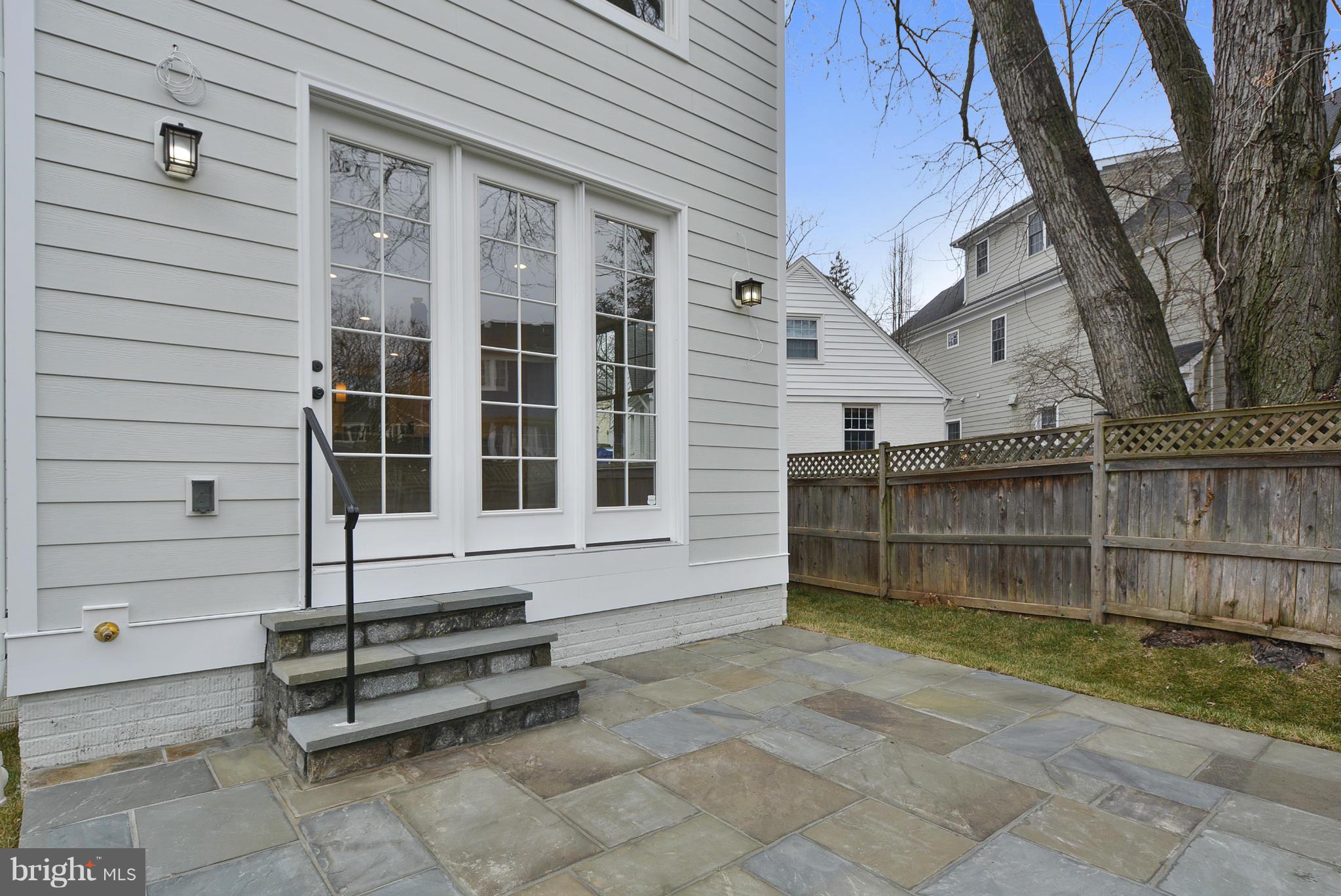 HILLMEAD - Residential