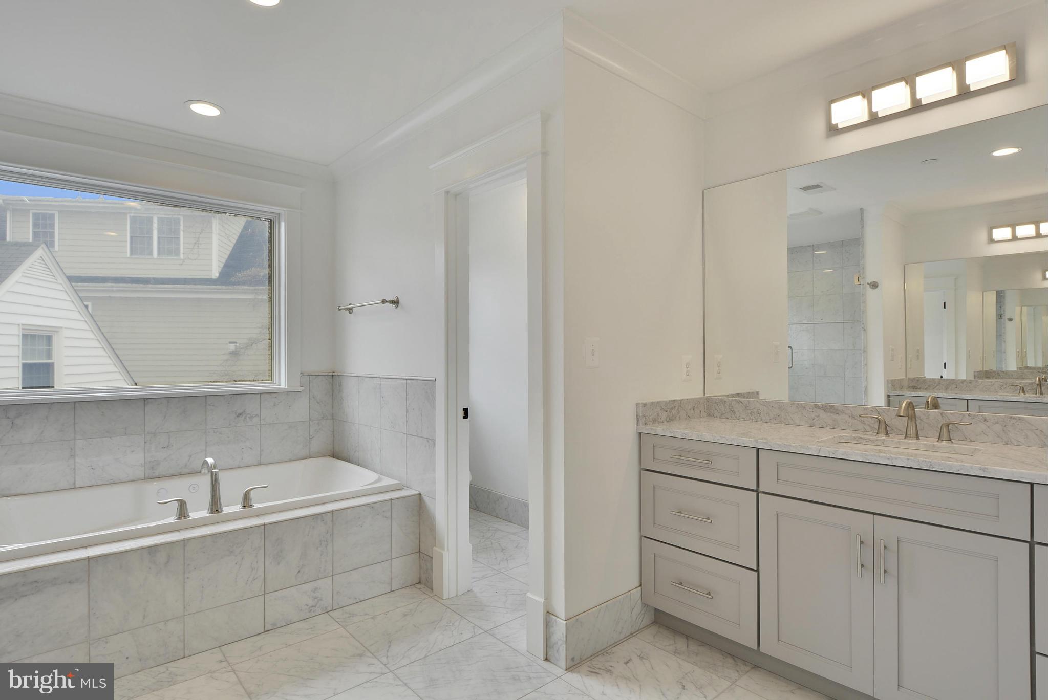 HILLMEAD - Residential