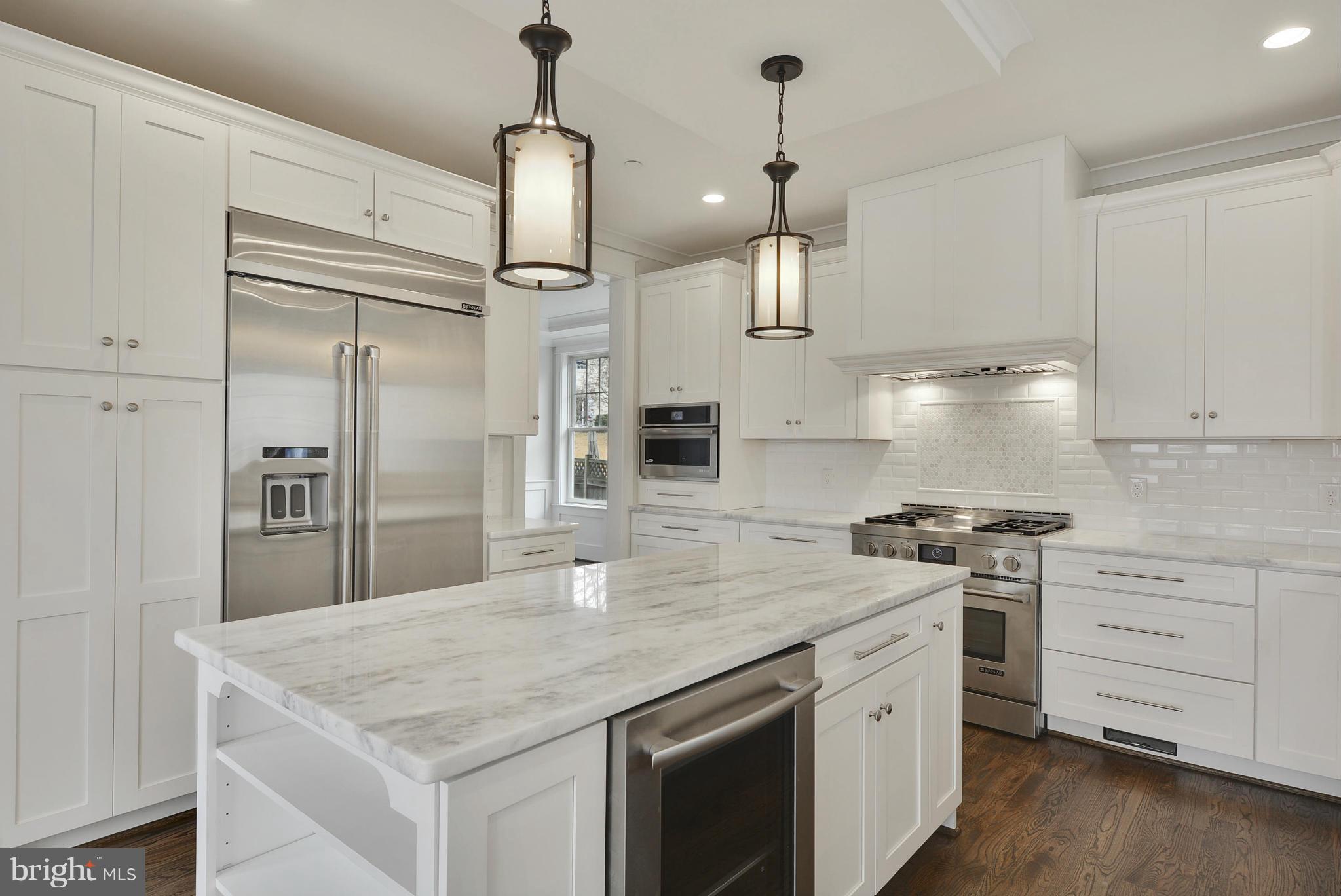 HILLMEAD - Residential