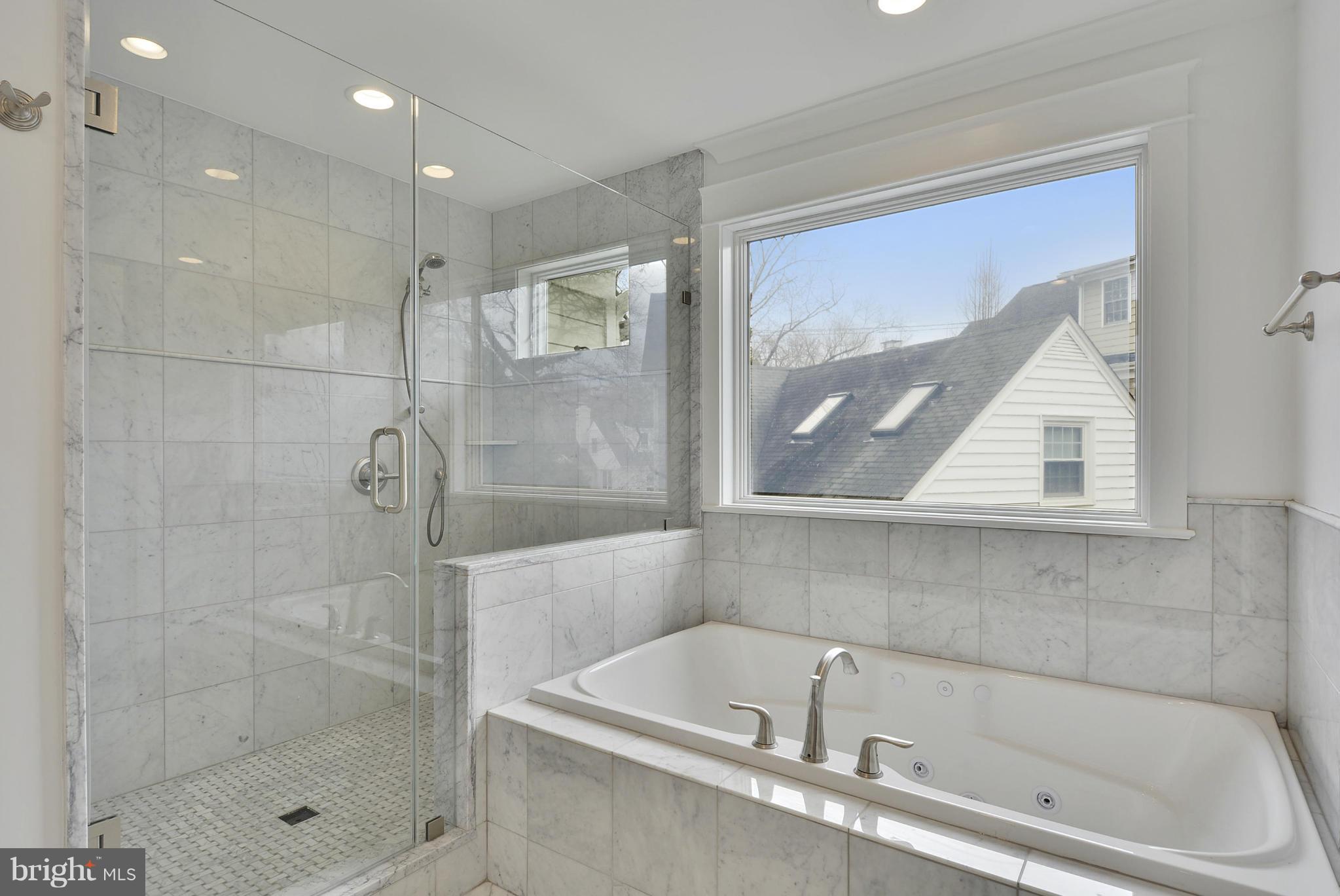 HILLMEAD - Residential