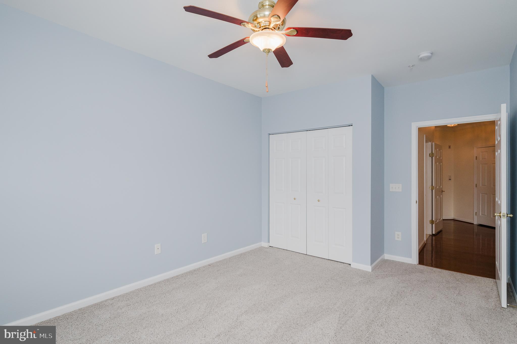 KINGS CROSSING - Residential