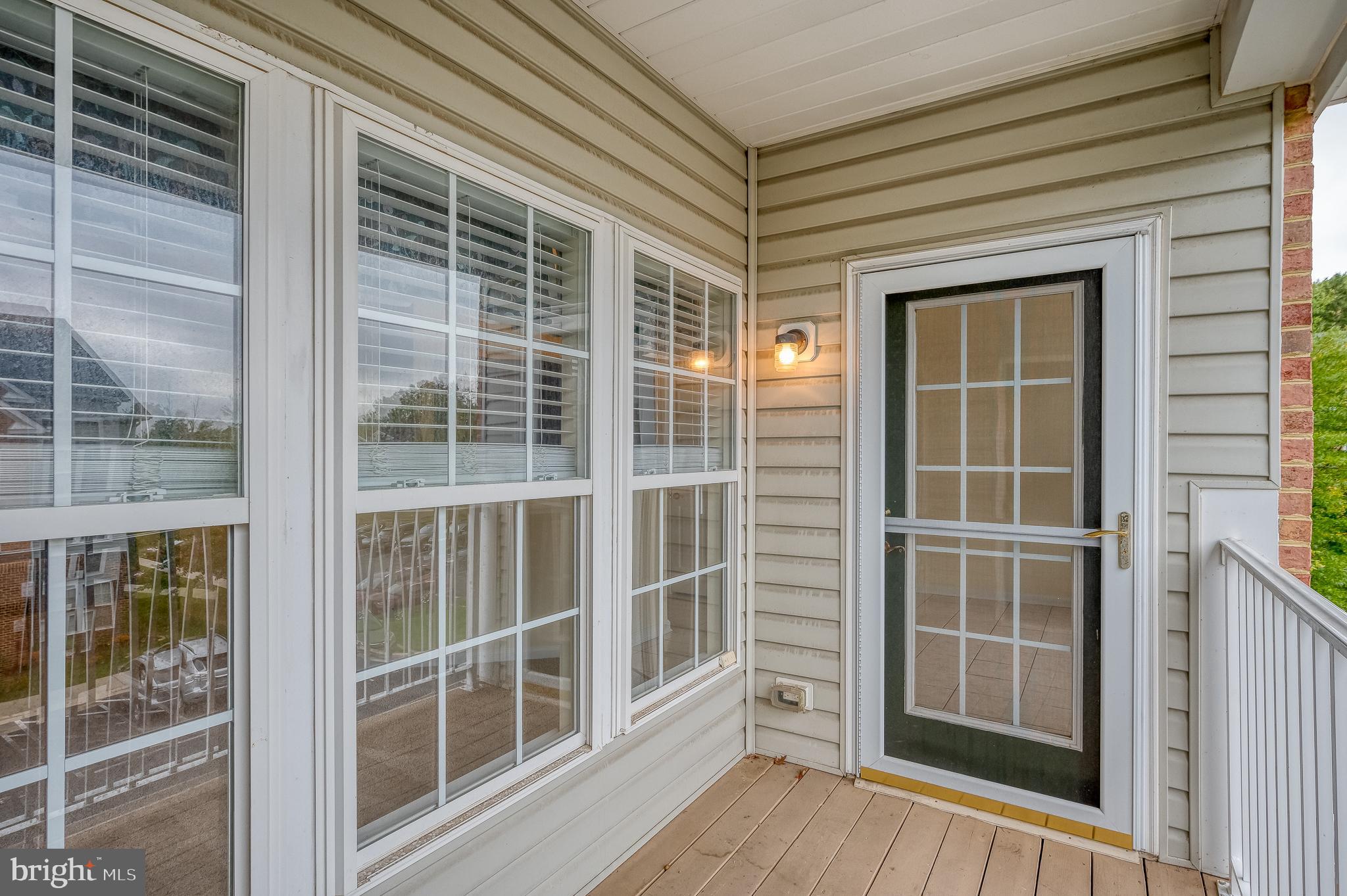 KINGS CROSSING - Residential