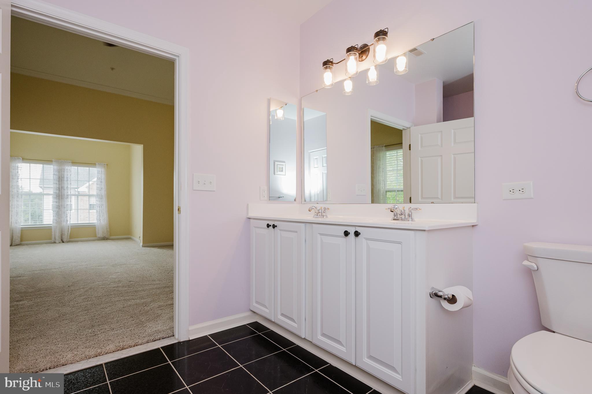 KINGS CROSSING - Residential