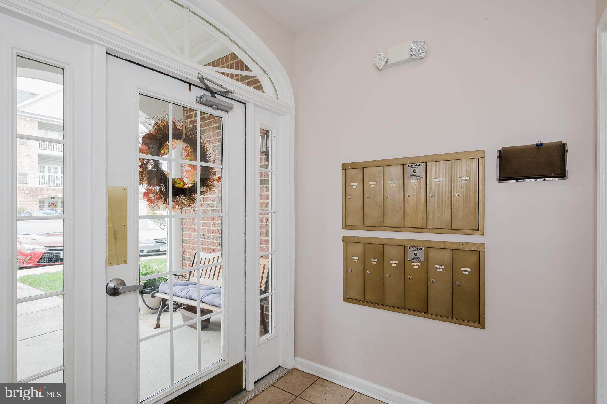 KINGS CROSSING - Residential