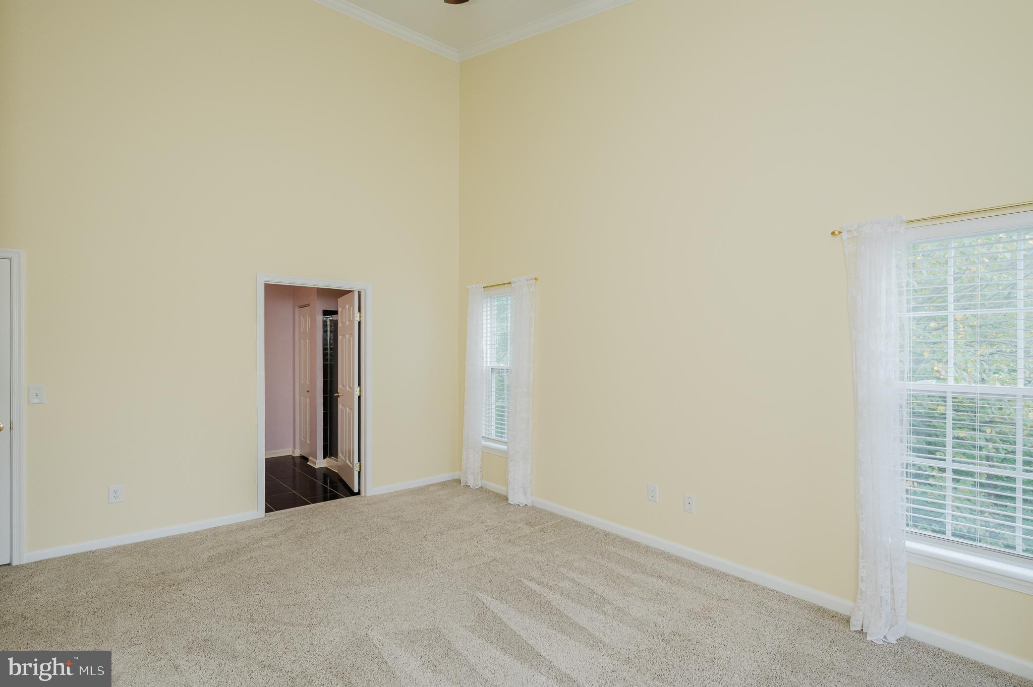 KINGS CROSSING - Residential