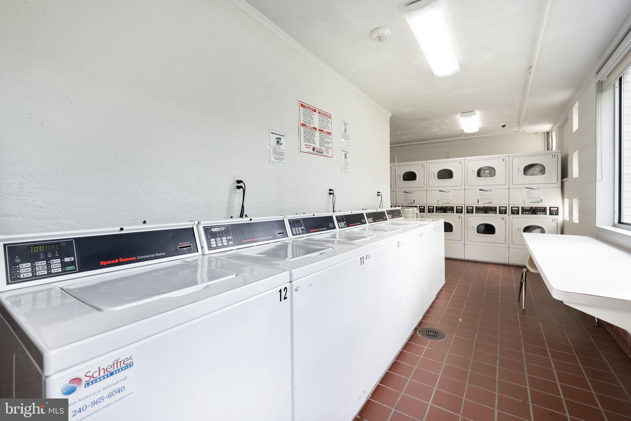 RIVER TOWERS - Residential