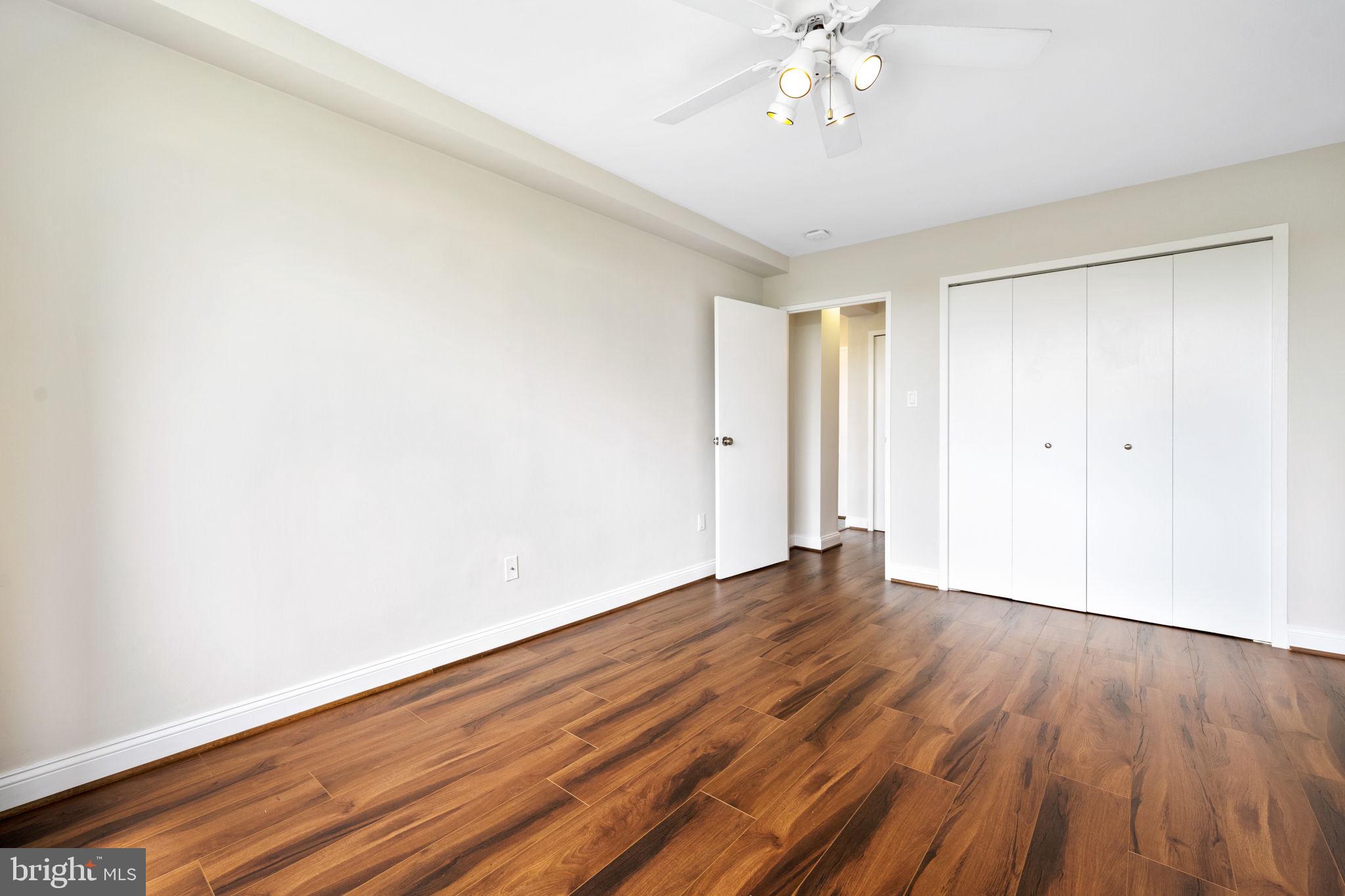 RIVER TOWERS - Residential