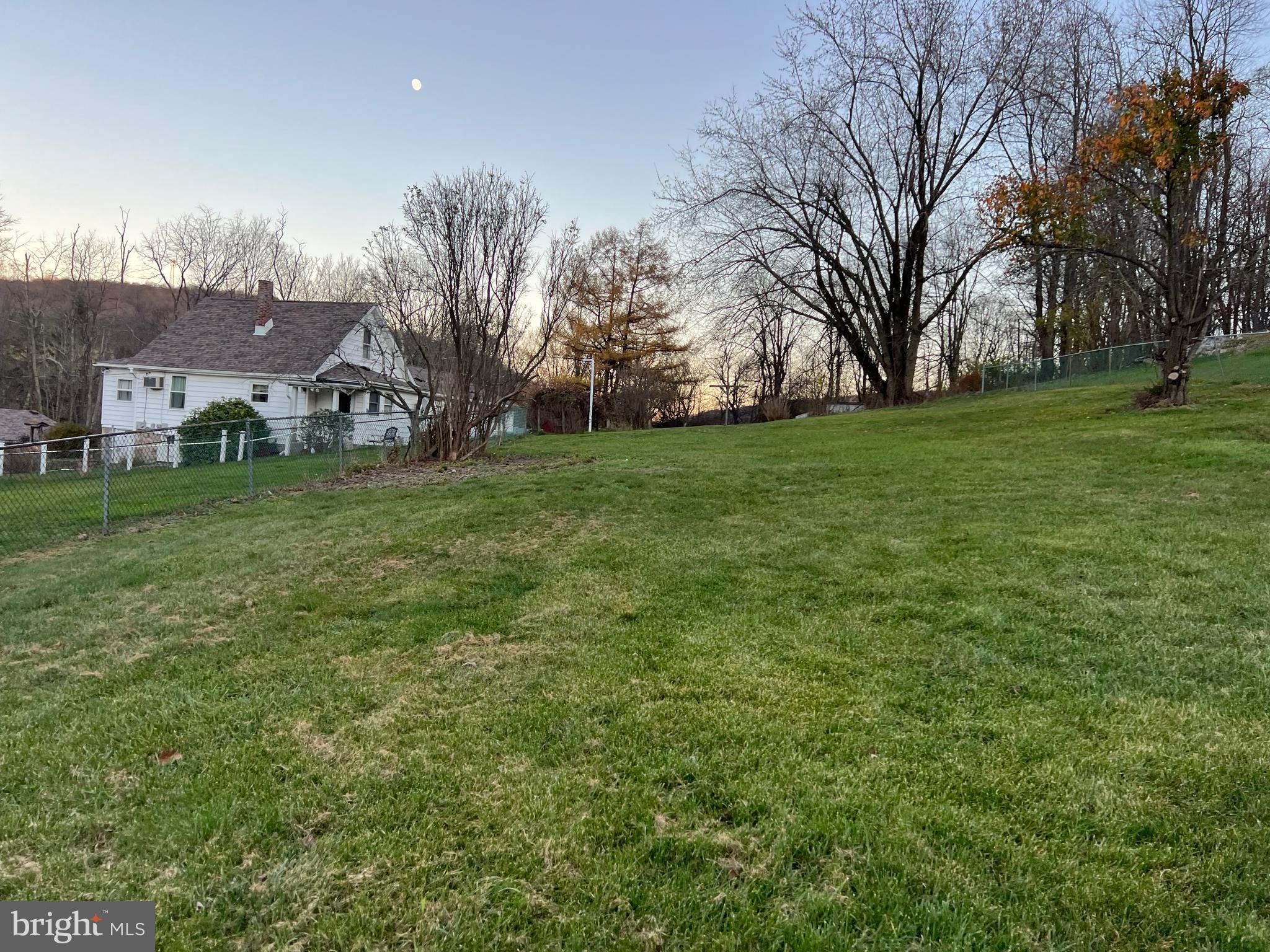 ECKHART MINES - Residential