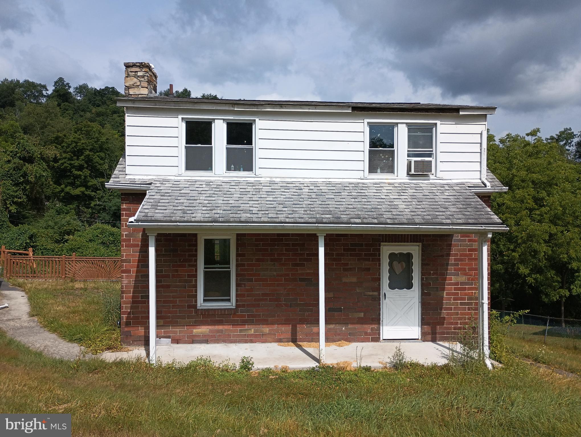 ECKHART MINES - Residential