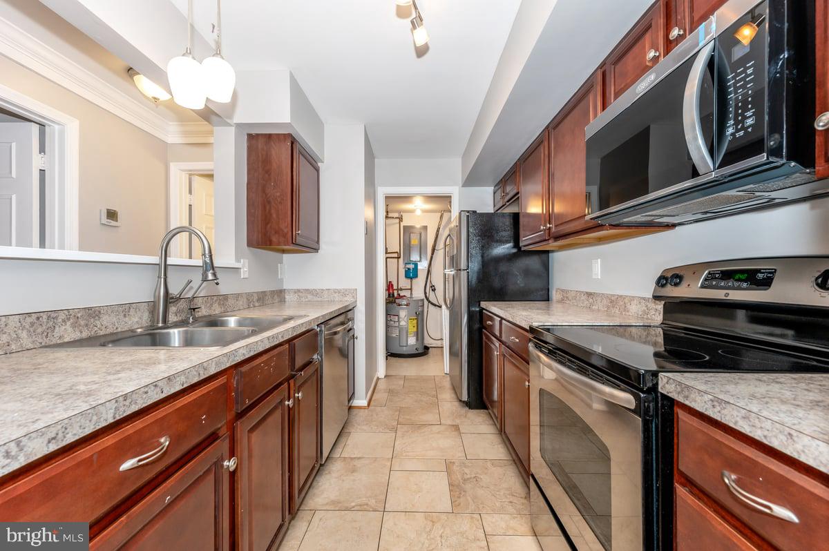 WATERS HOUSE - Residential Lease