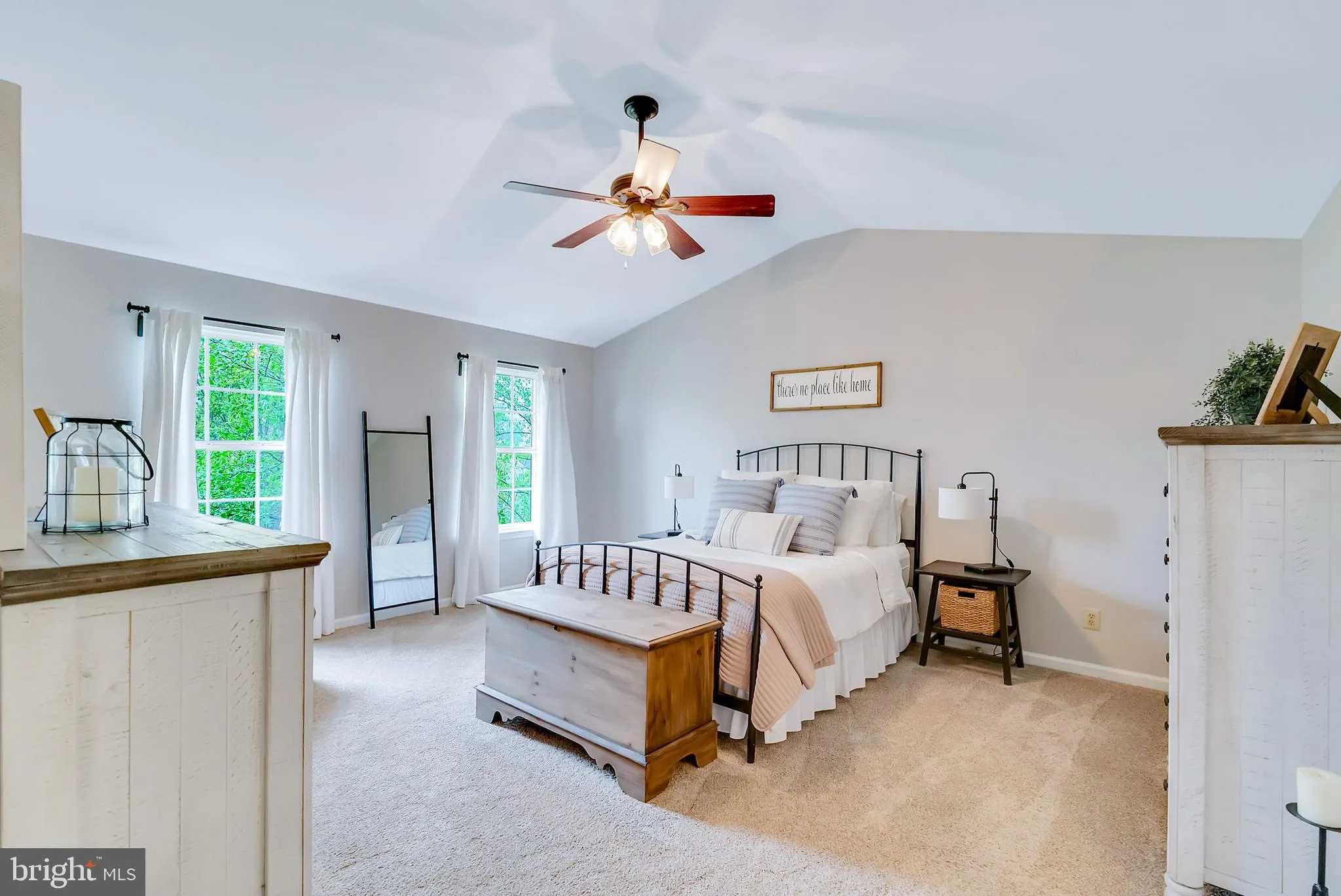 Schwenksville, Pennsylvania 19473, United States, 4 Bedrooms Bedrooms, ,3 BathroomsBathrooms,Residential,Pending,126720