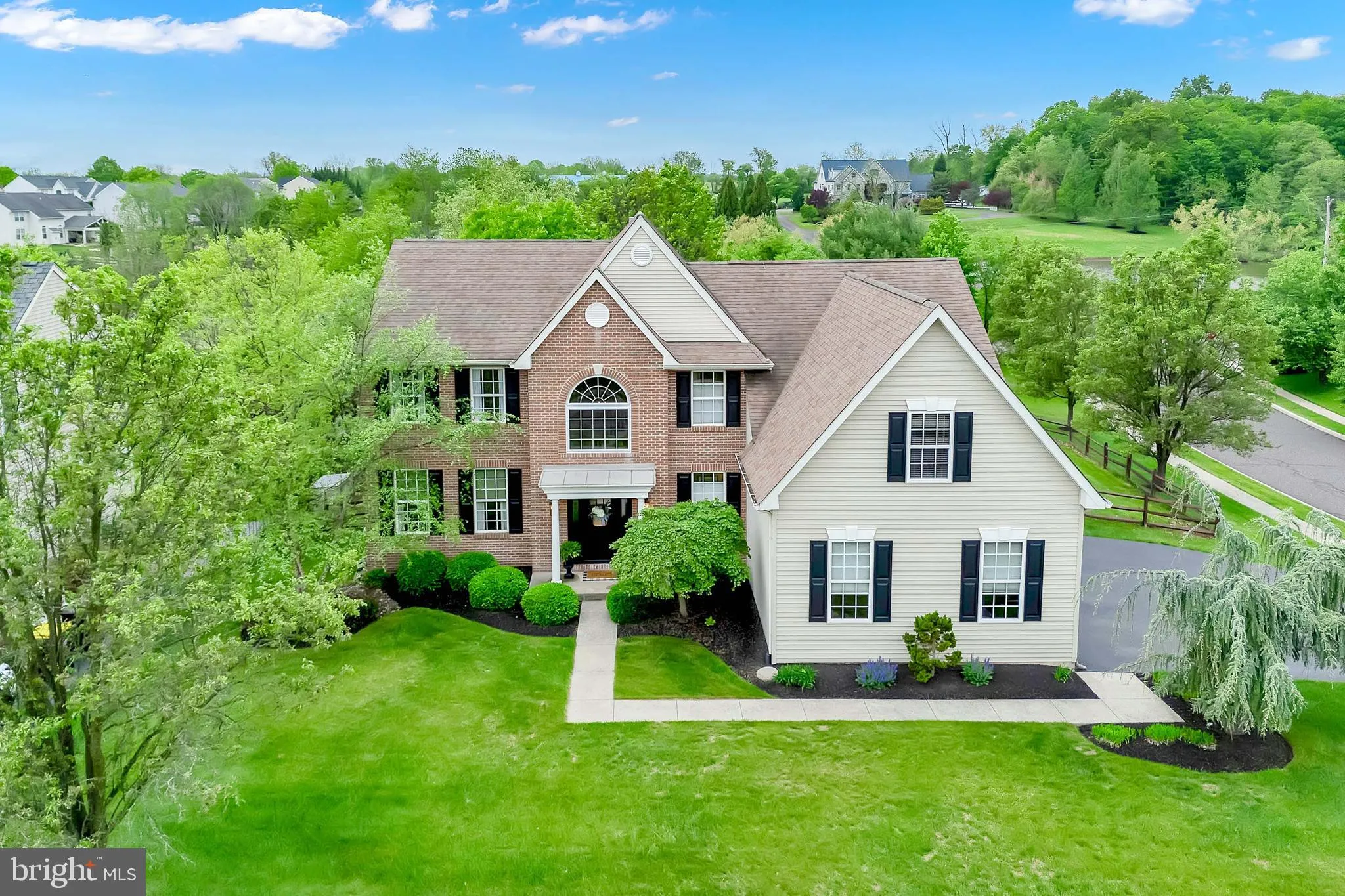 Schwenksville, Pennsylvania 19473, United States, 4 Bedrooms Bedrooms, ,3 BathroomsBathrooms,Residential,Pending,126720