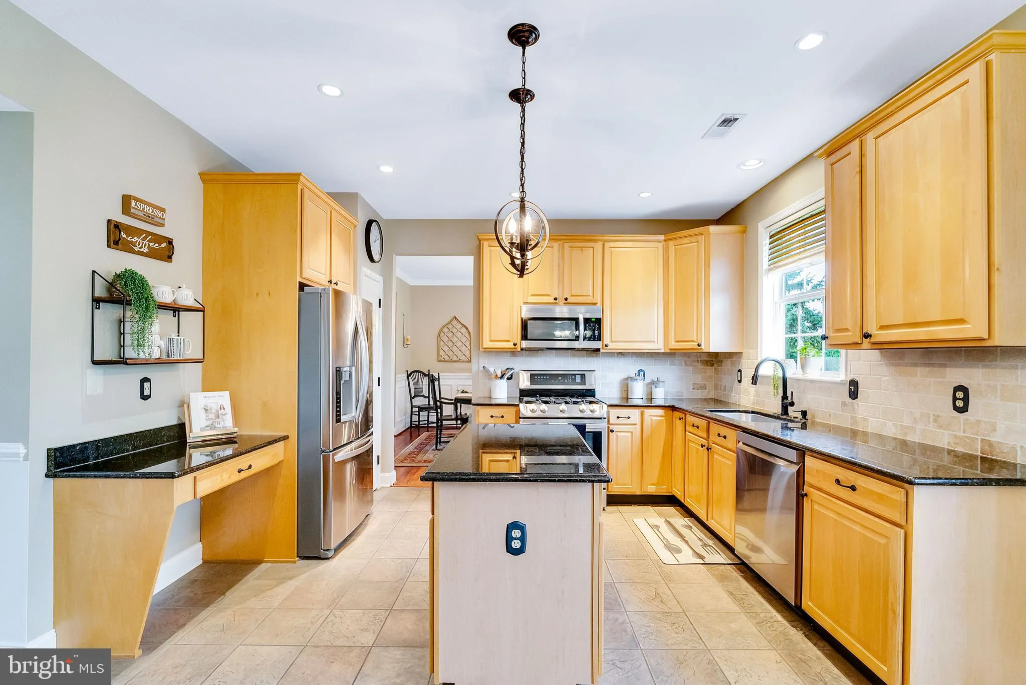 Schwenksville, Pennsylvania 19473, United States, 4 Bedrooms Bedrooms, ,3 BathroomsBathrooms,Residential,Pending,126720