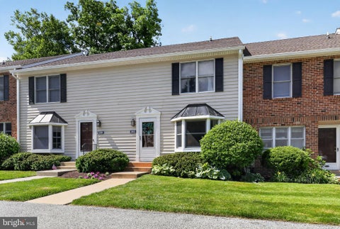 Townhouse For Sale - 2405 Windfield Court<br/> GLEN MILLS, PA 19342