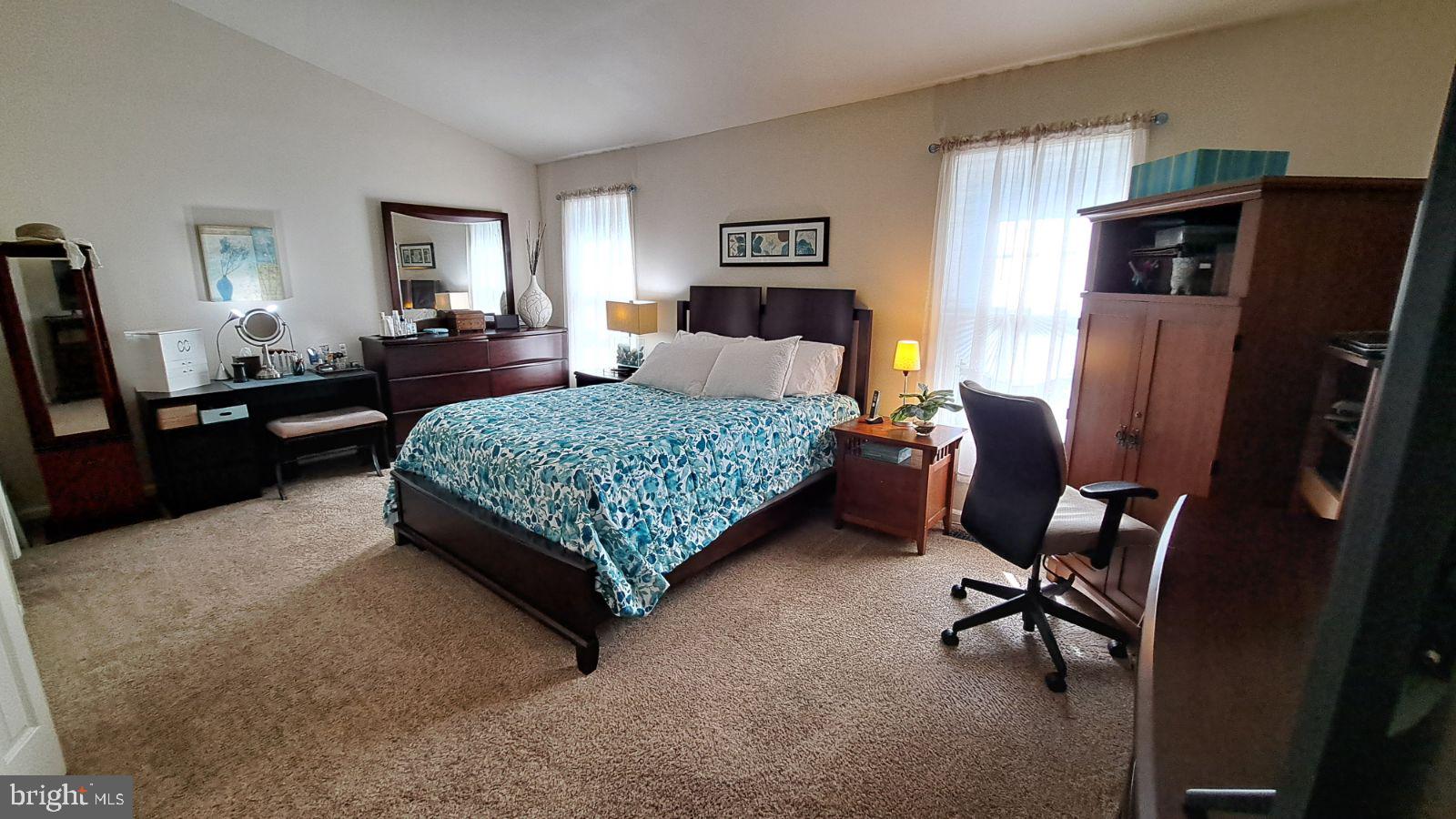 SPRINGFIELD OAKS - Residential