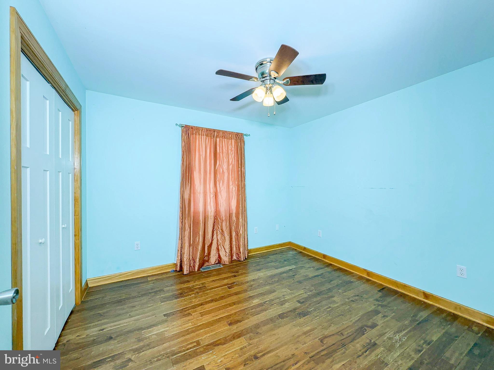 CABIN POINT - Residential