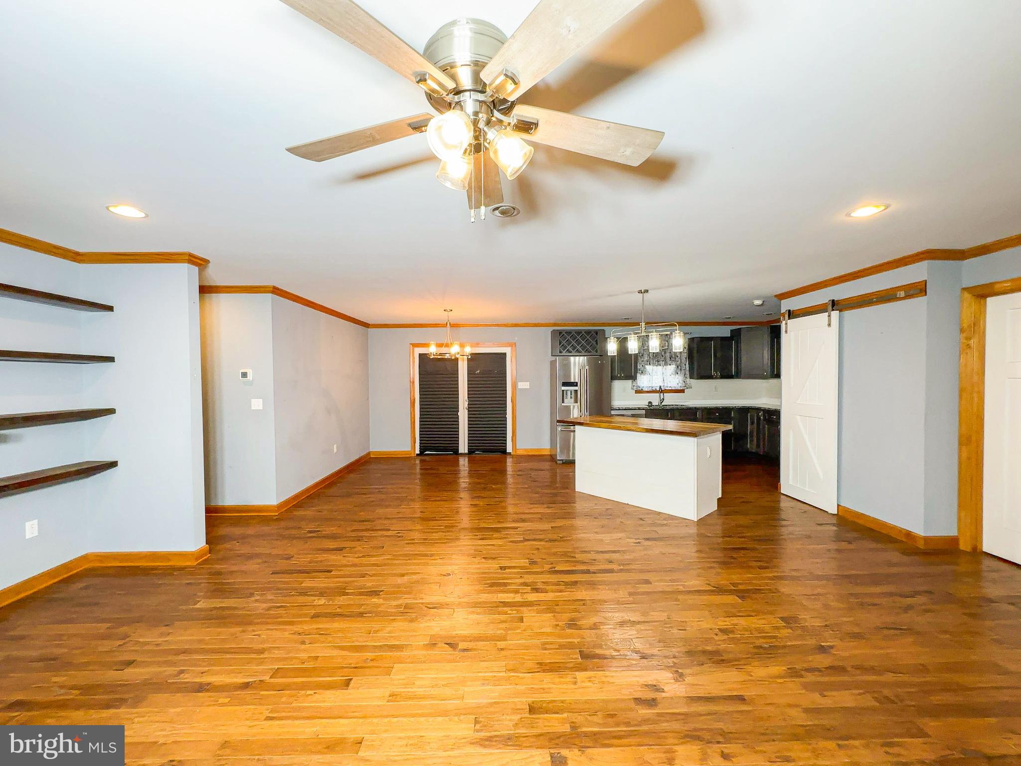 CABIN POINT - Residential