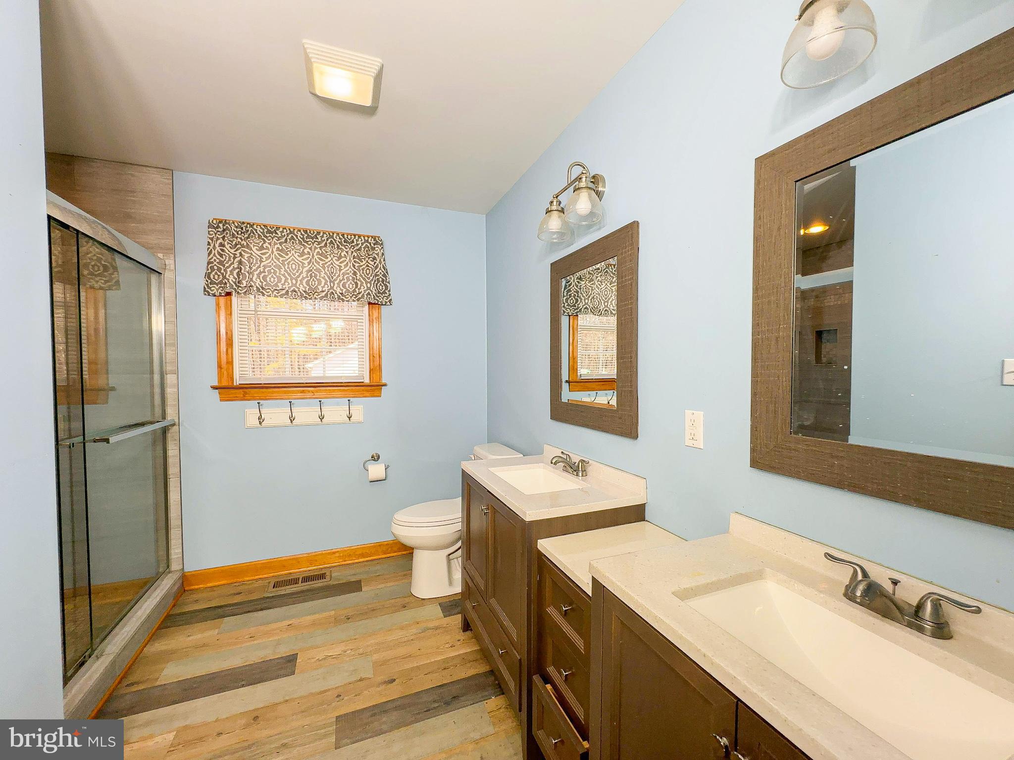 CABIN POINT - Residential