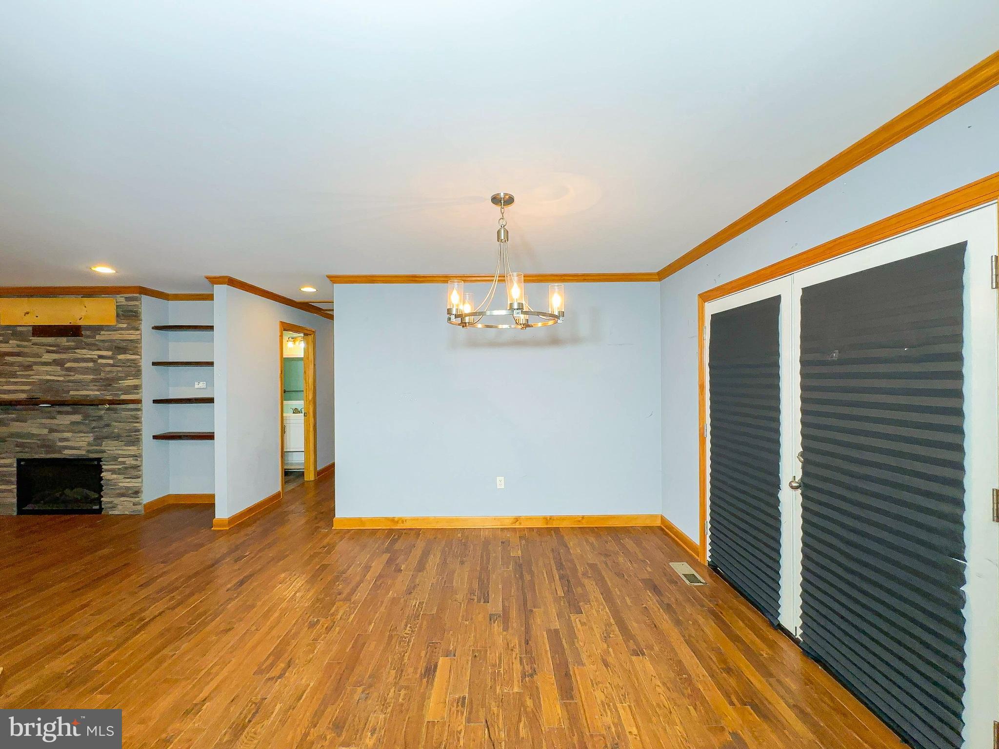 CABIN POINT - Residential