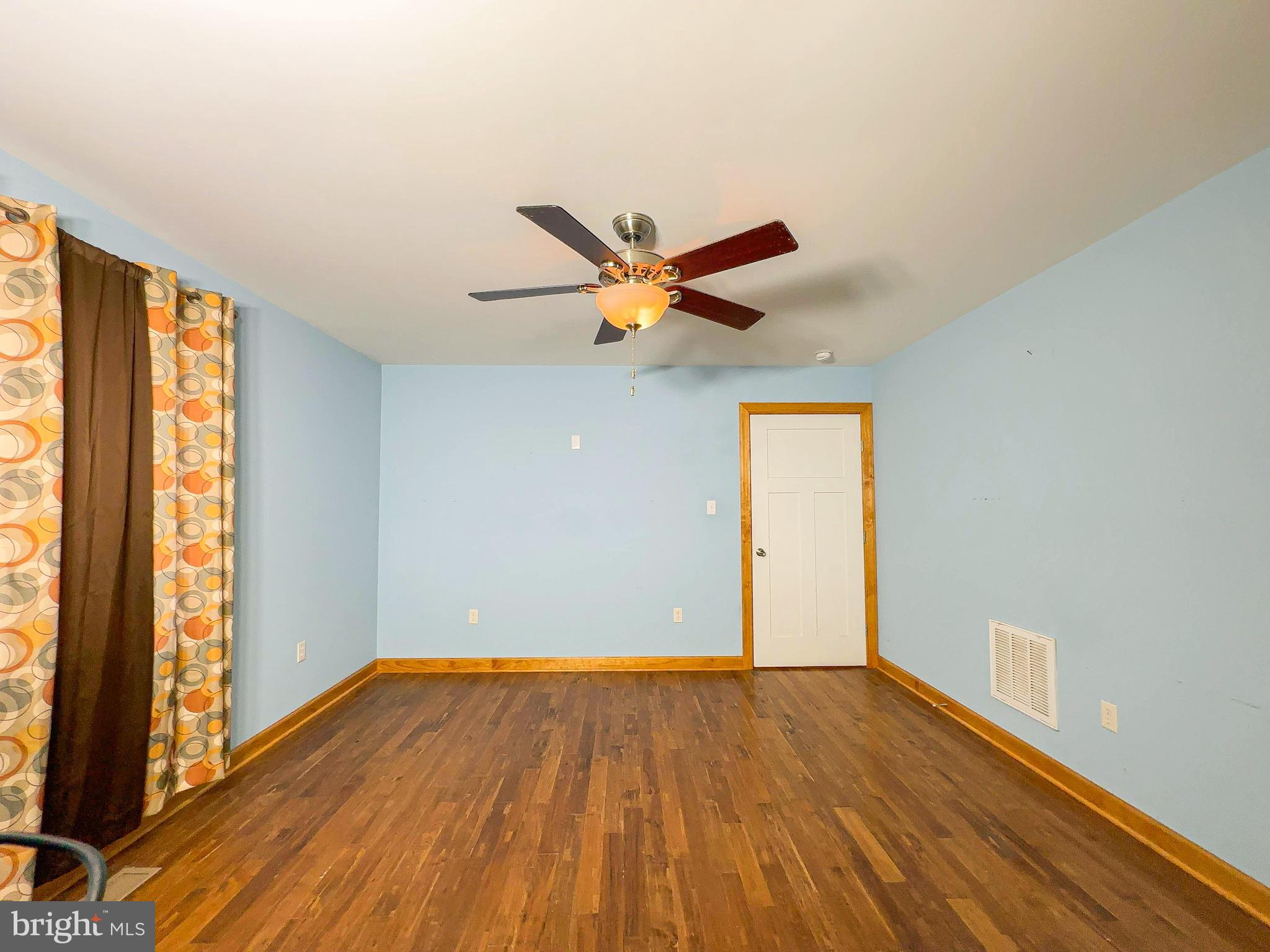 CABIN POINT - Residential