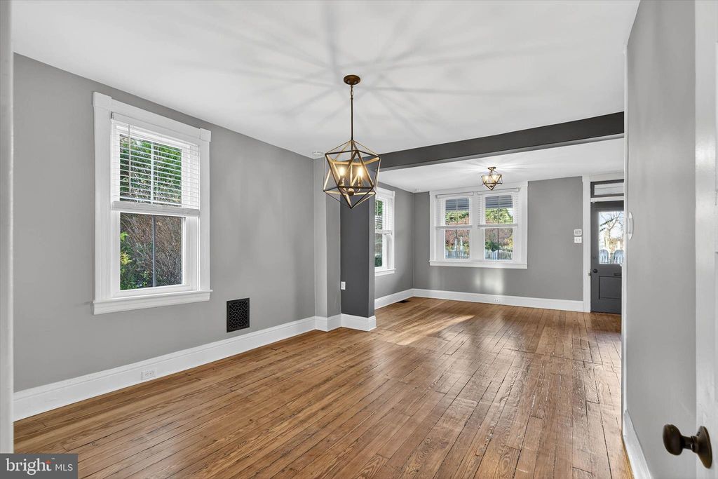 Photo of 226 E Lemon Street, LANCASTER, PA 17602 (MLS # PALA2080102)