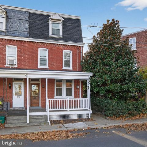 226 E LEMON STREET LANCASTER PA 17602