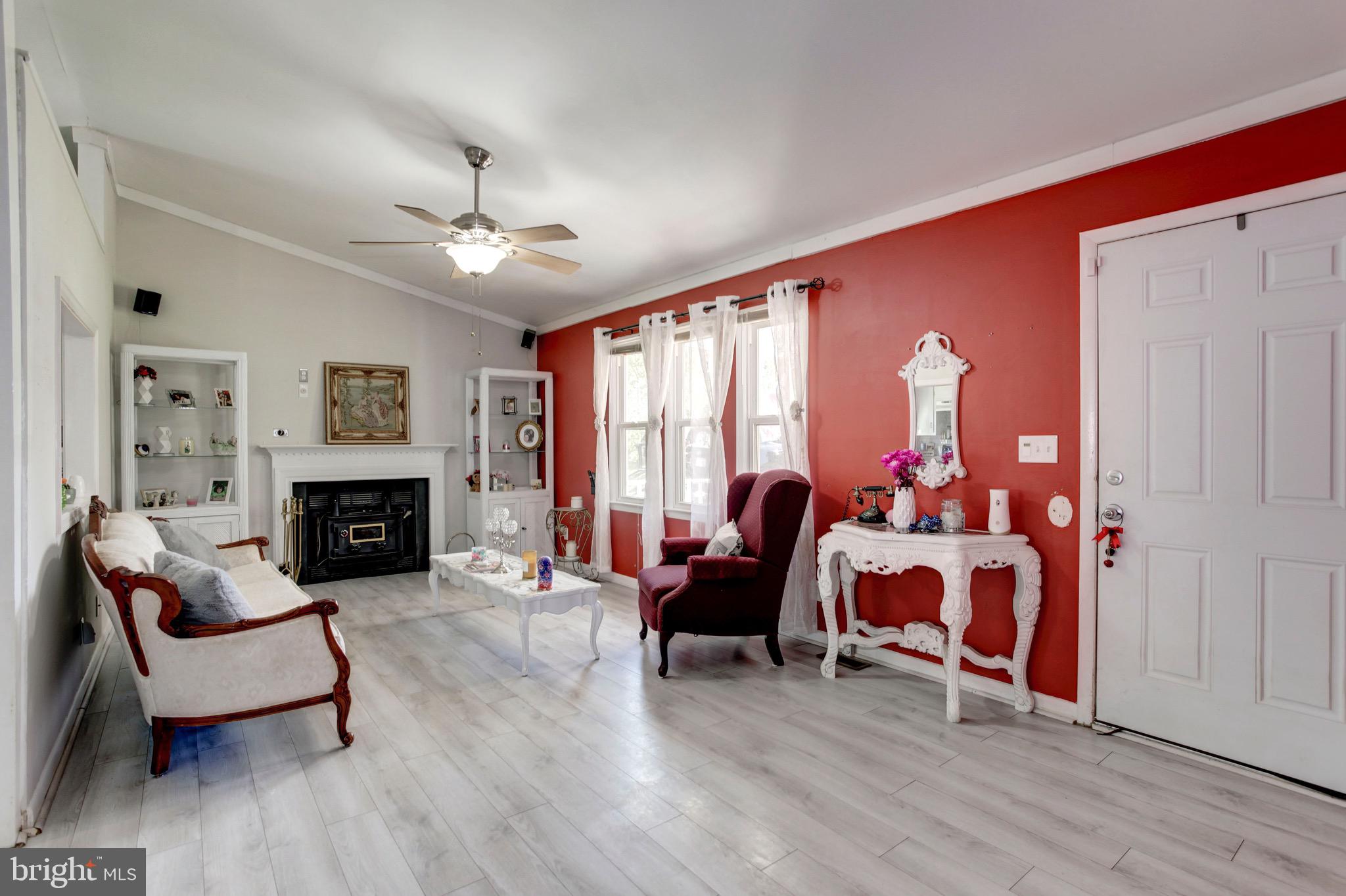 VISTA WOODS - Residential