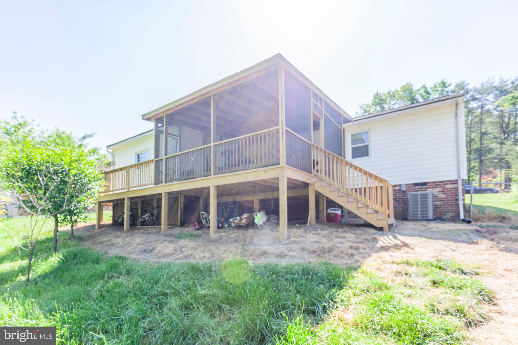 VISTA WOODS - Residential