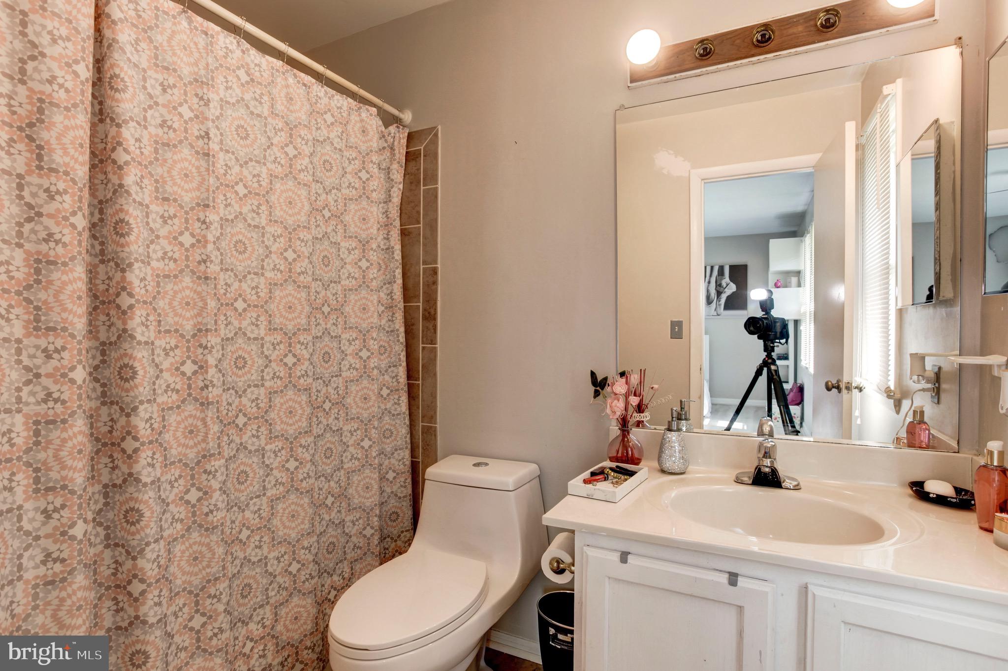 VISTA WOODS - Residential