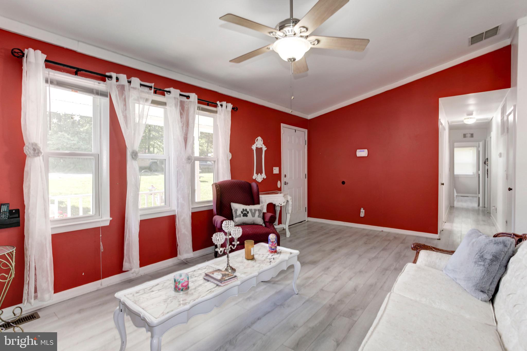 VISTA WOODS - Residential