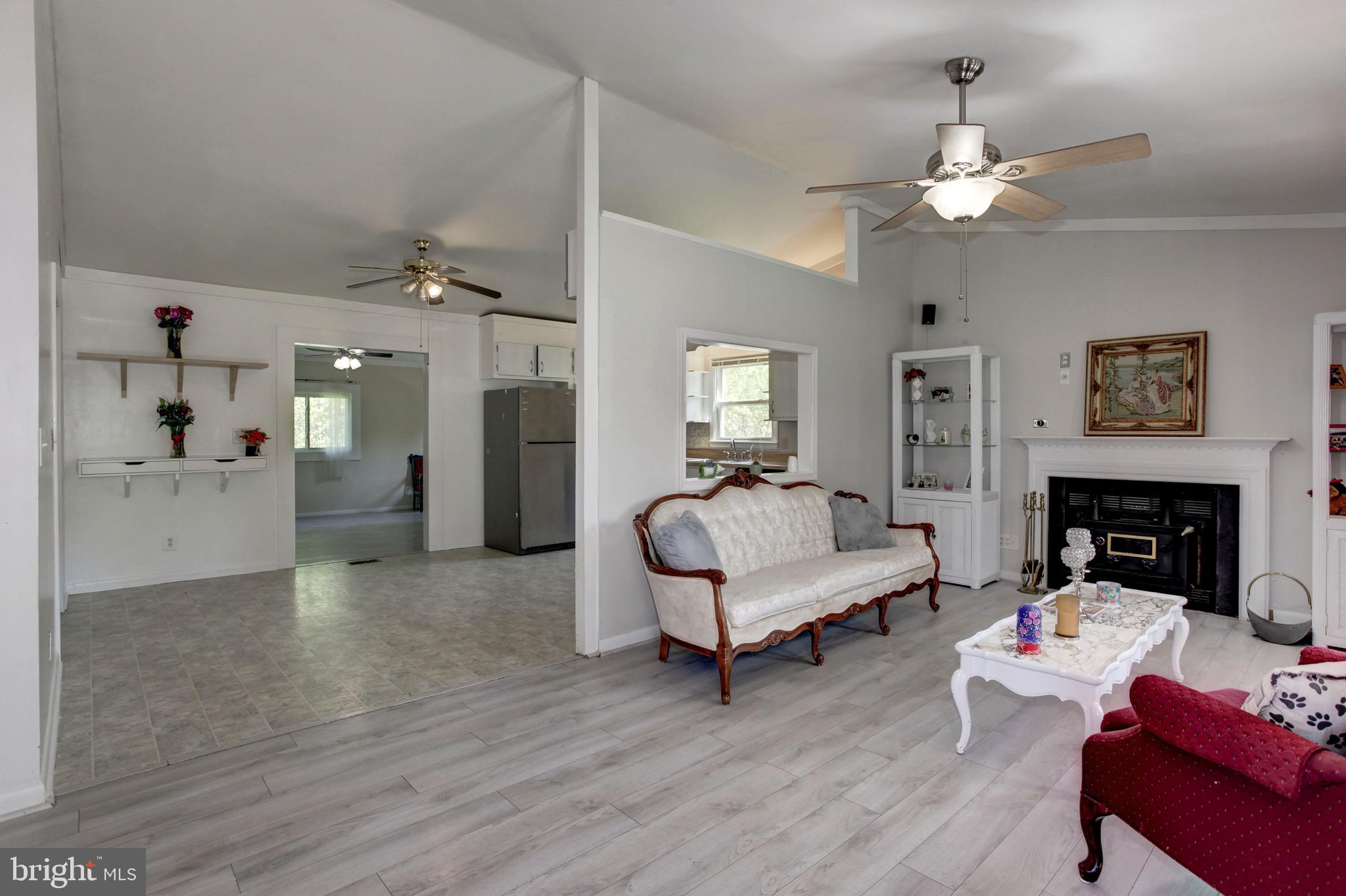 VISTA WOODS - Residential