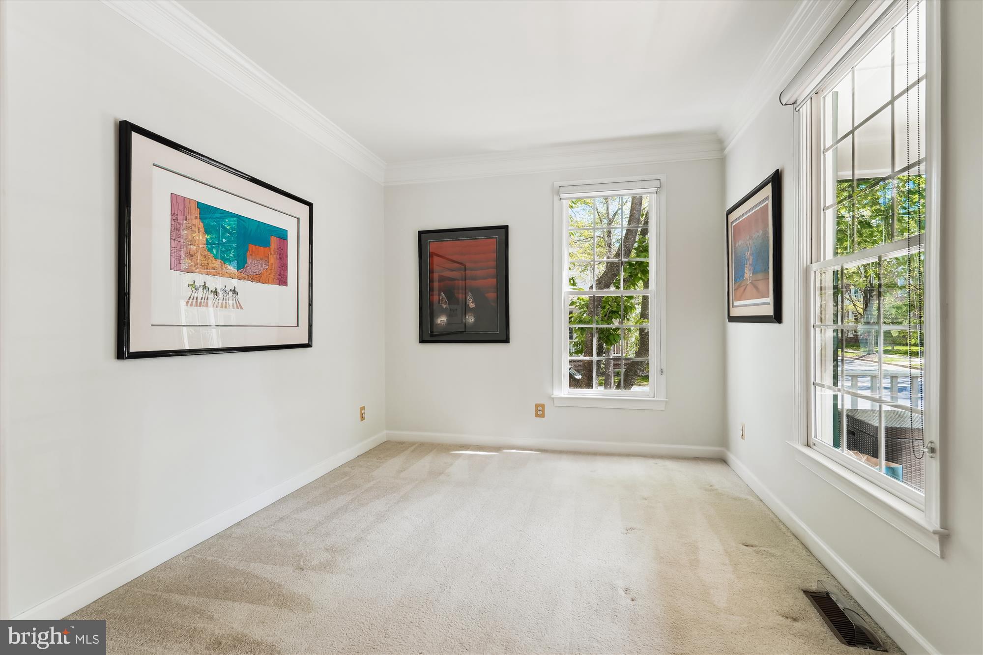 KING FARM WATKINS POND - Residential