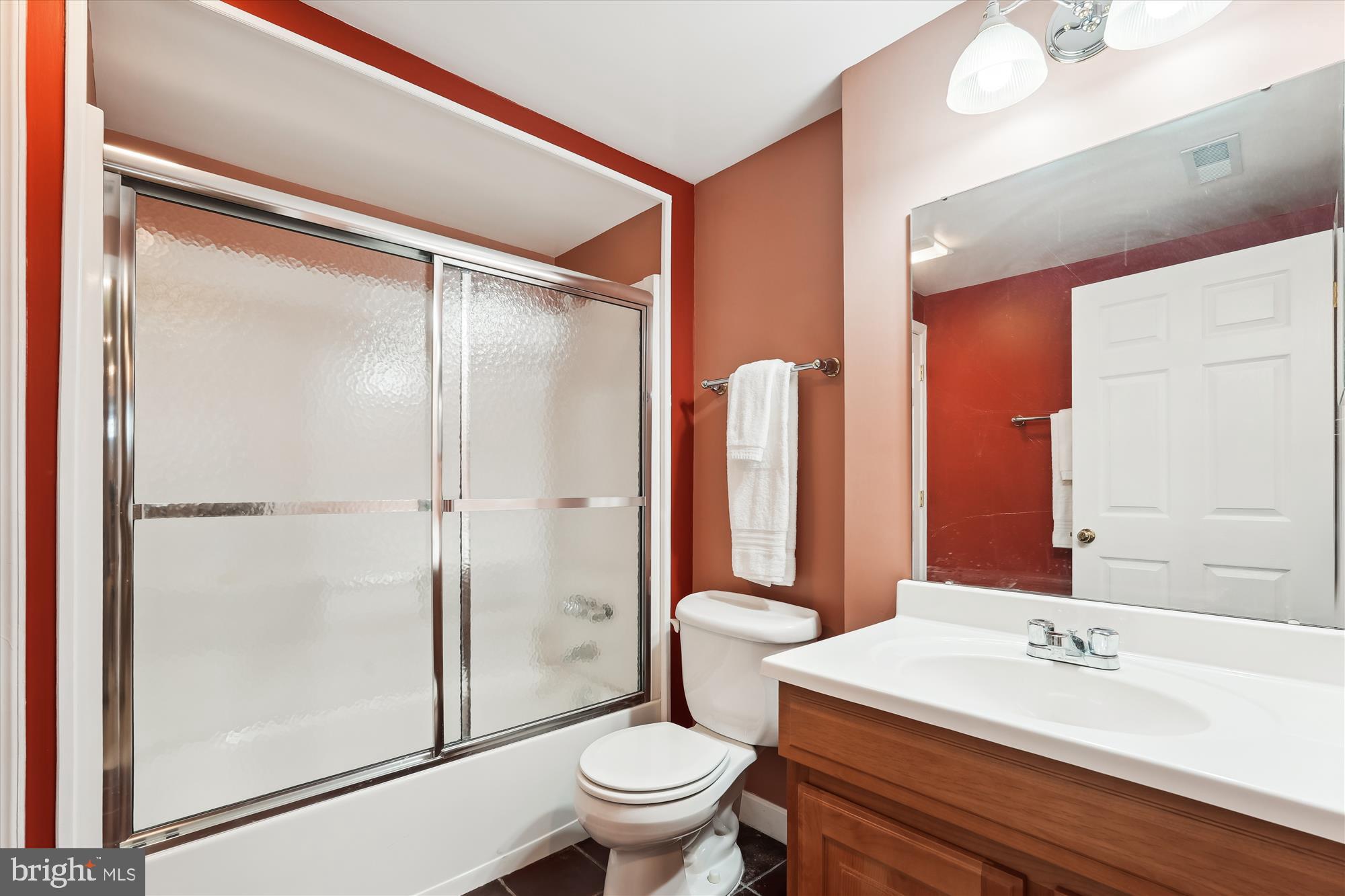 KING FARM WATKINS POND - Residential