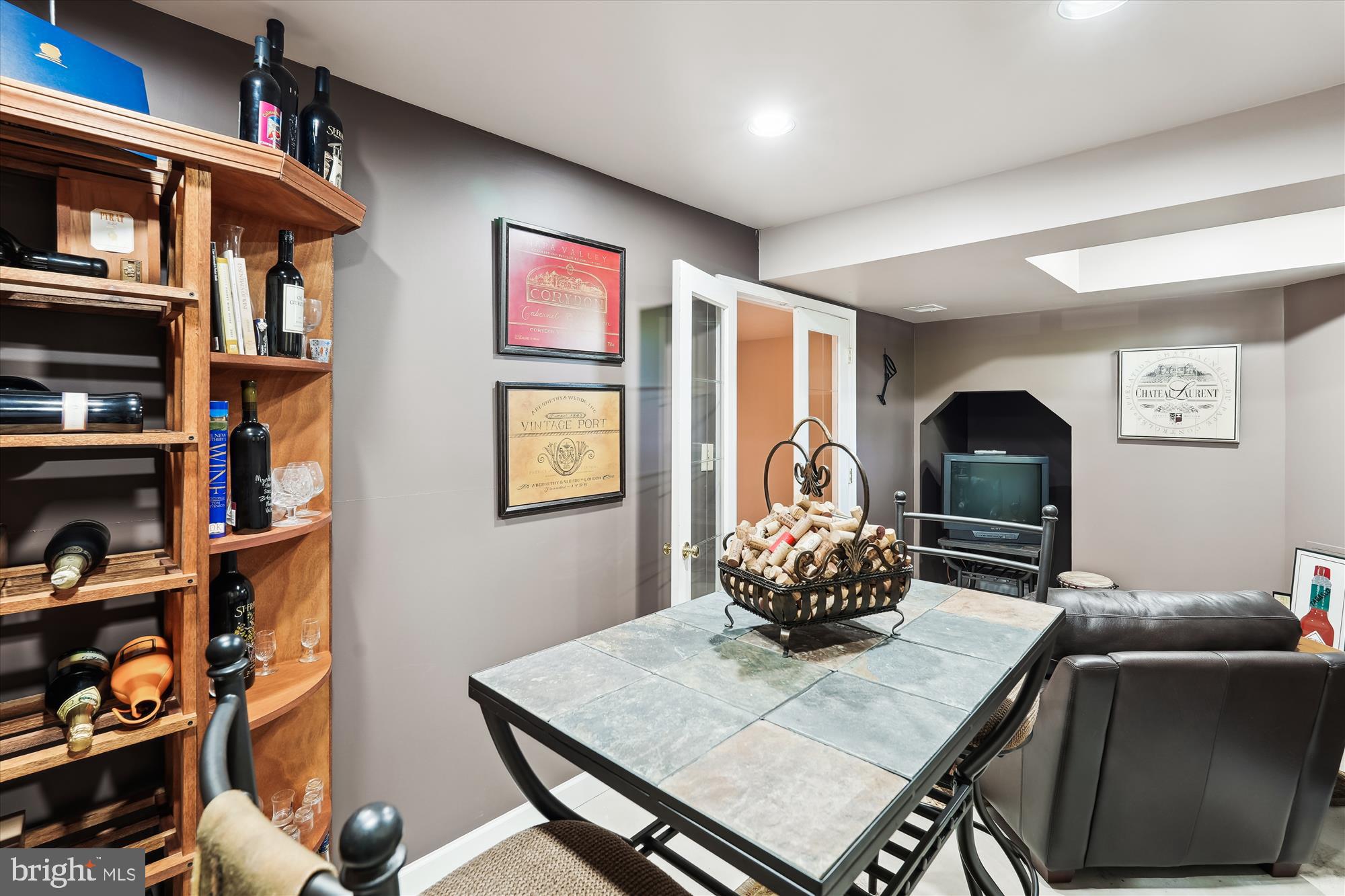 KING FARM WATKINS POND - Residential