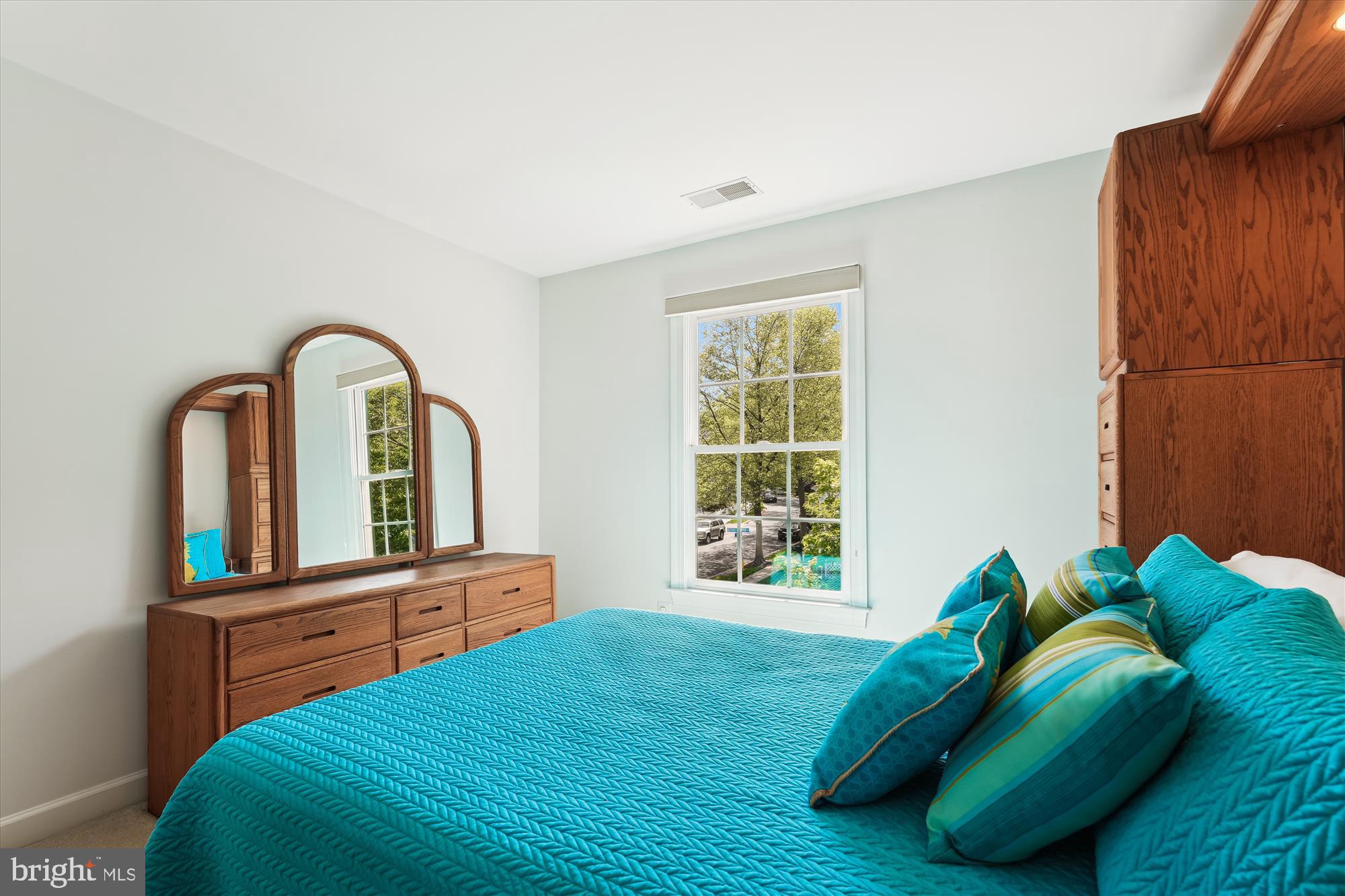 KING FARM WATKINS POND - Residential