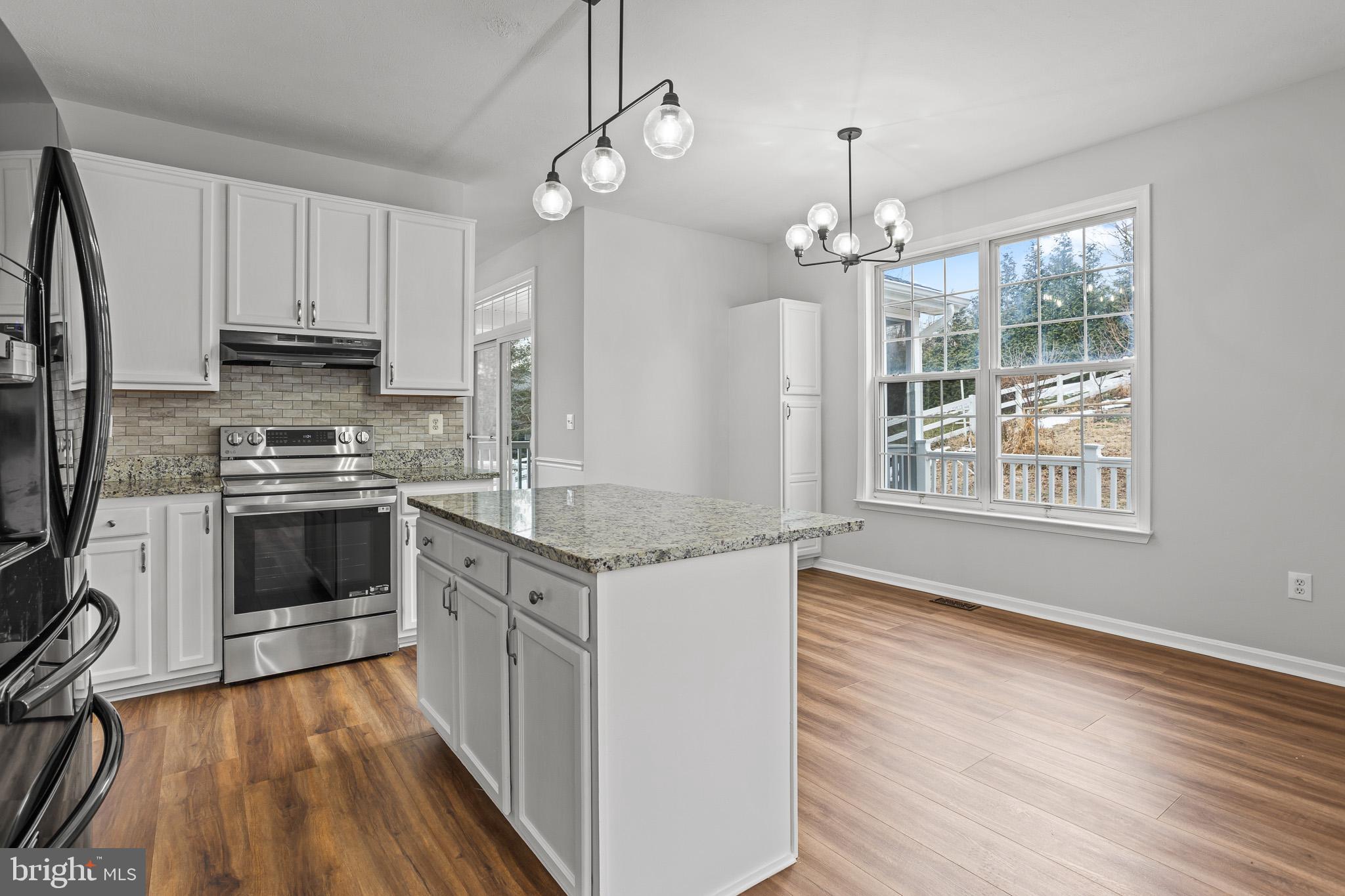 BAYVIEW HILLS - Residential