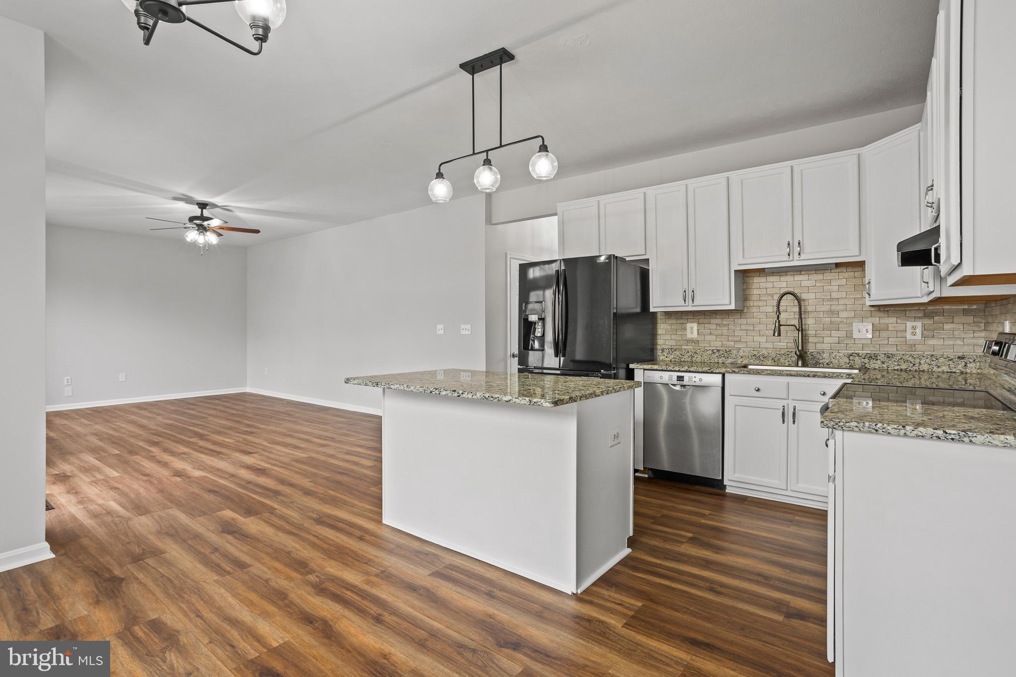 BAYVIEW HILLS - Residential