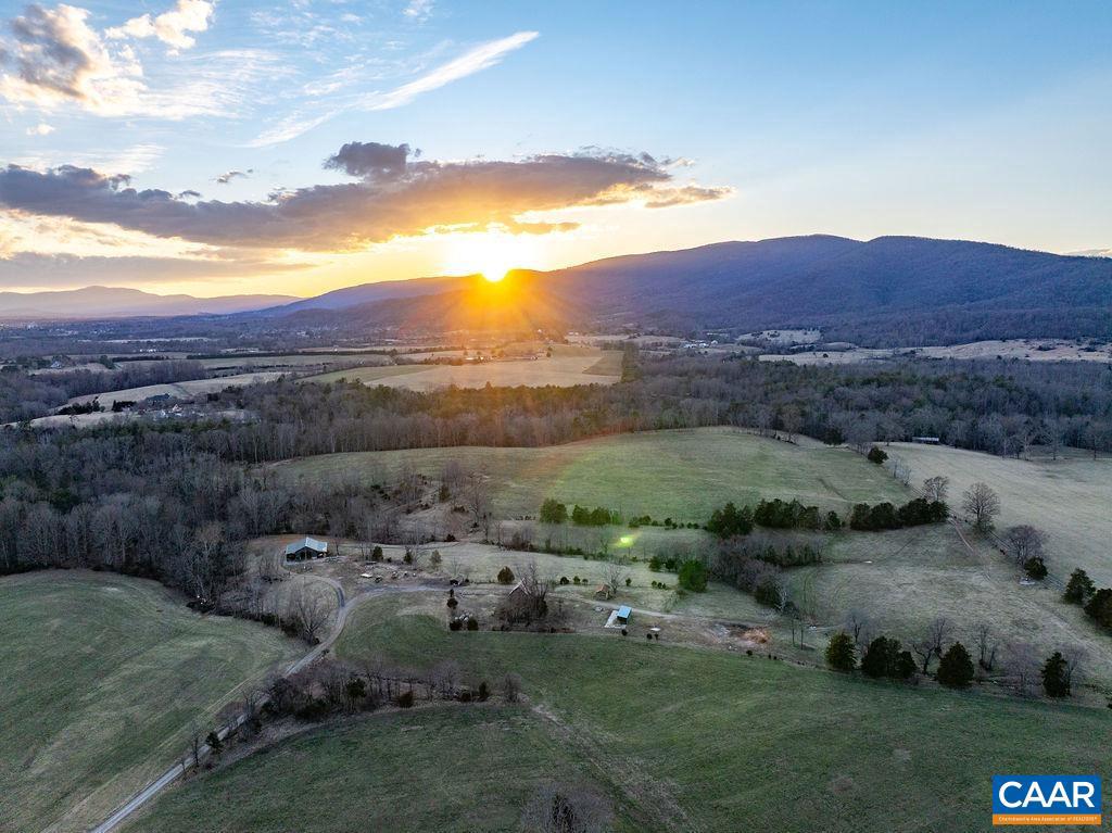 2292 BROWNS GAP TPKE