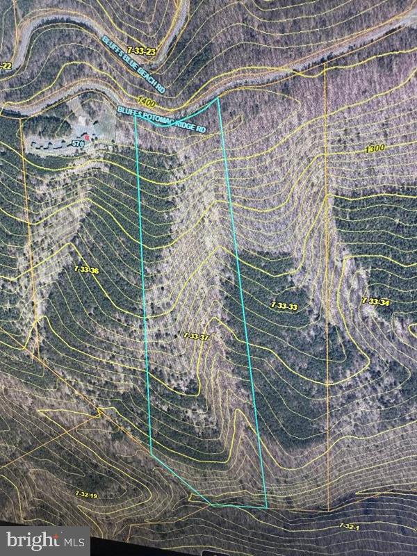 BLUFFS ON THE POTOMAC - Land